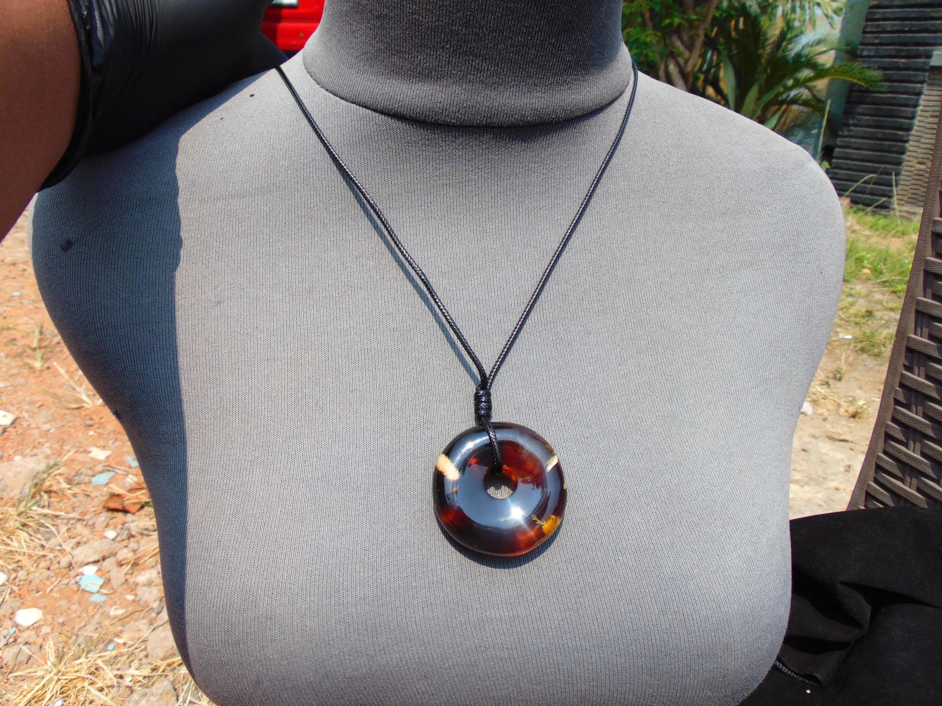 Indonesian Red Blue Amber Donut Pendant Indonesia 14.4 gram –  26N8 - image 5