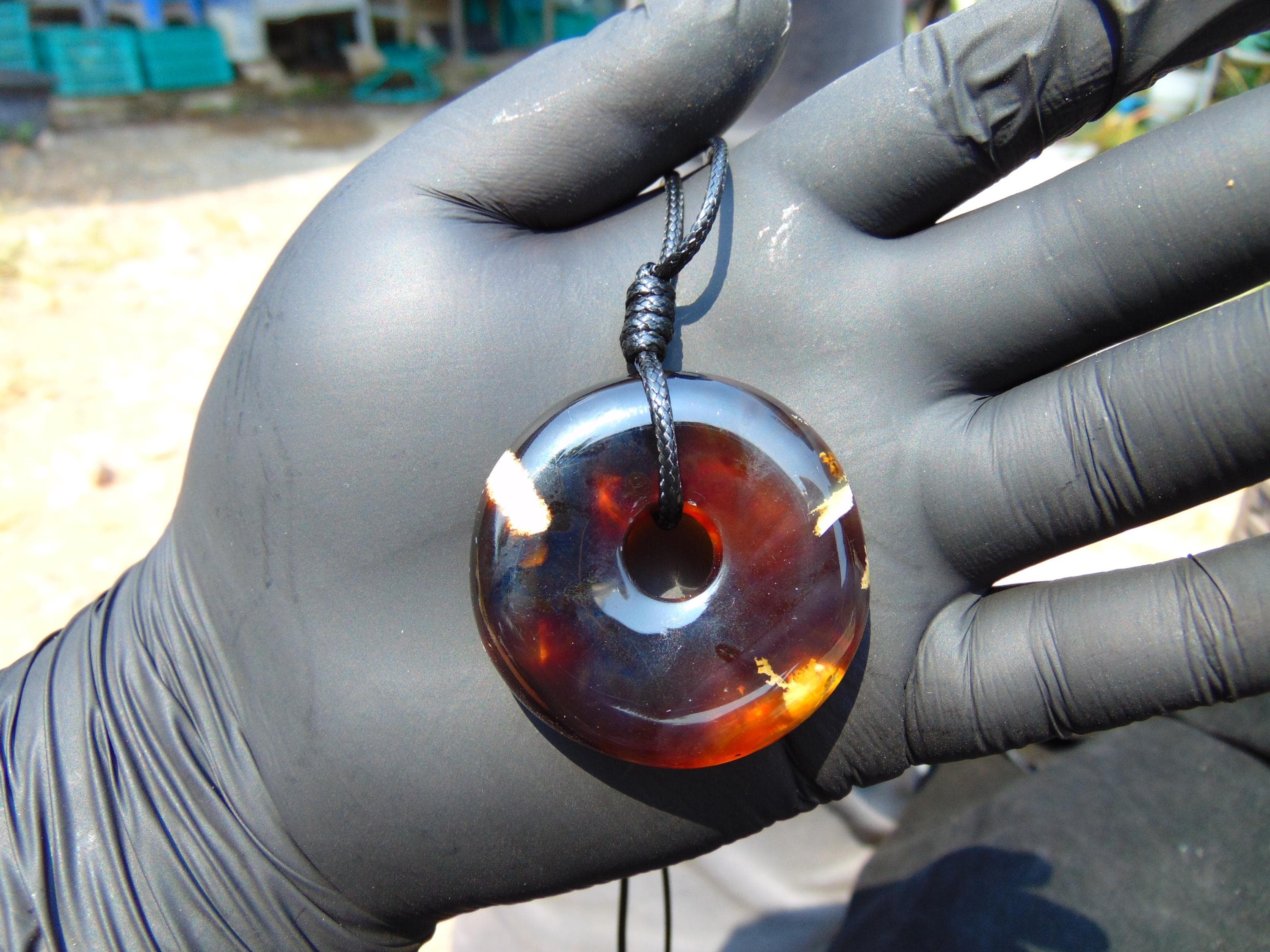 Indonesian Red Blue Amber Donut Pendant Indonesia 14.4 gram –  26N8 - image 4