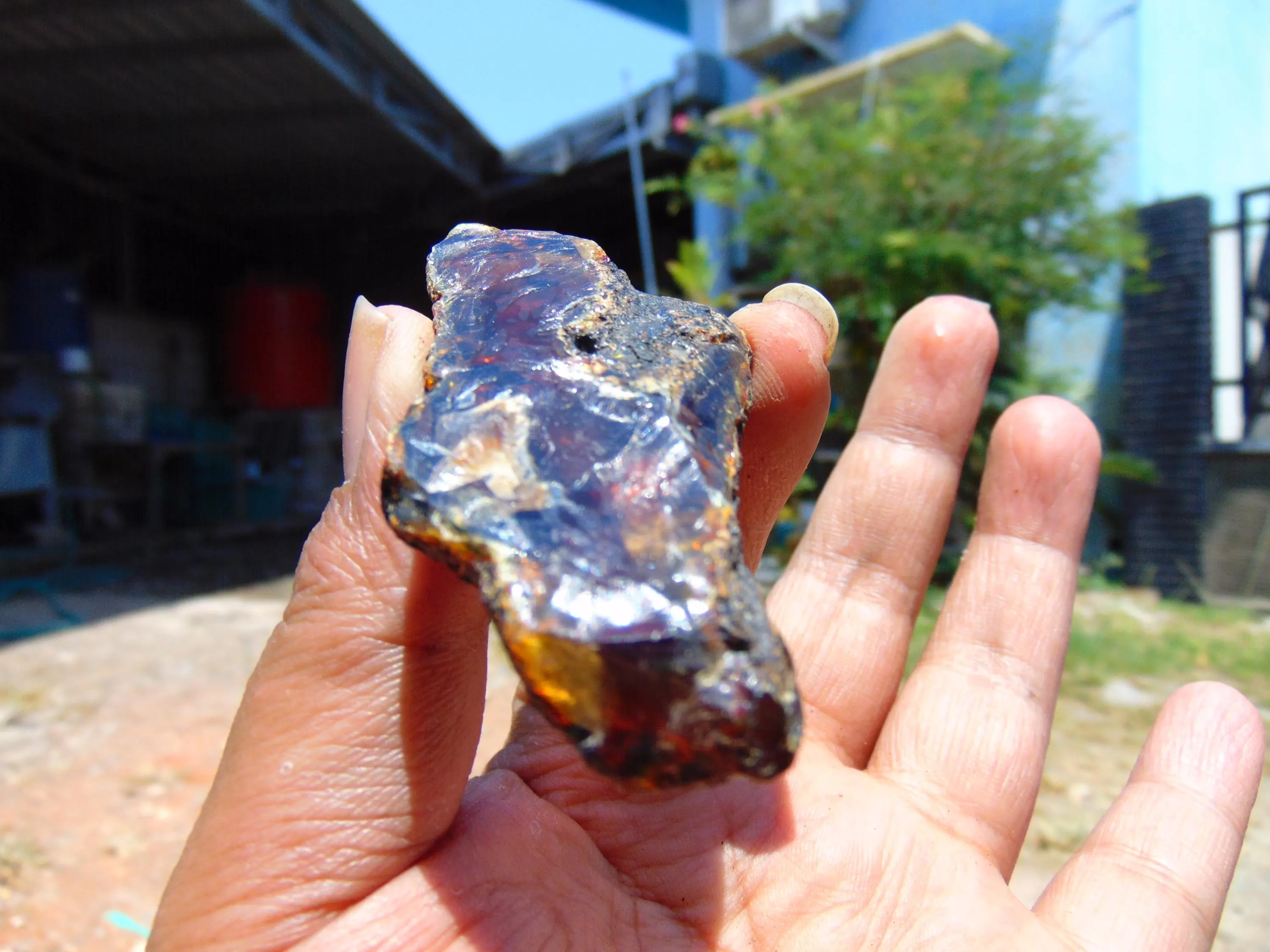 19 gram Rough Raw Indonesian Crystal Blue Amber  26RBX90 60x25x11 - image 4