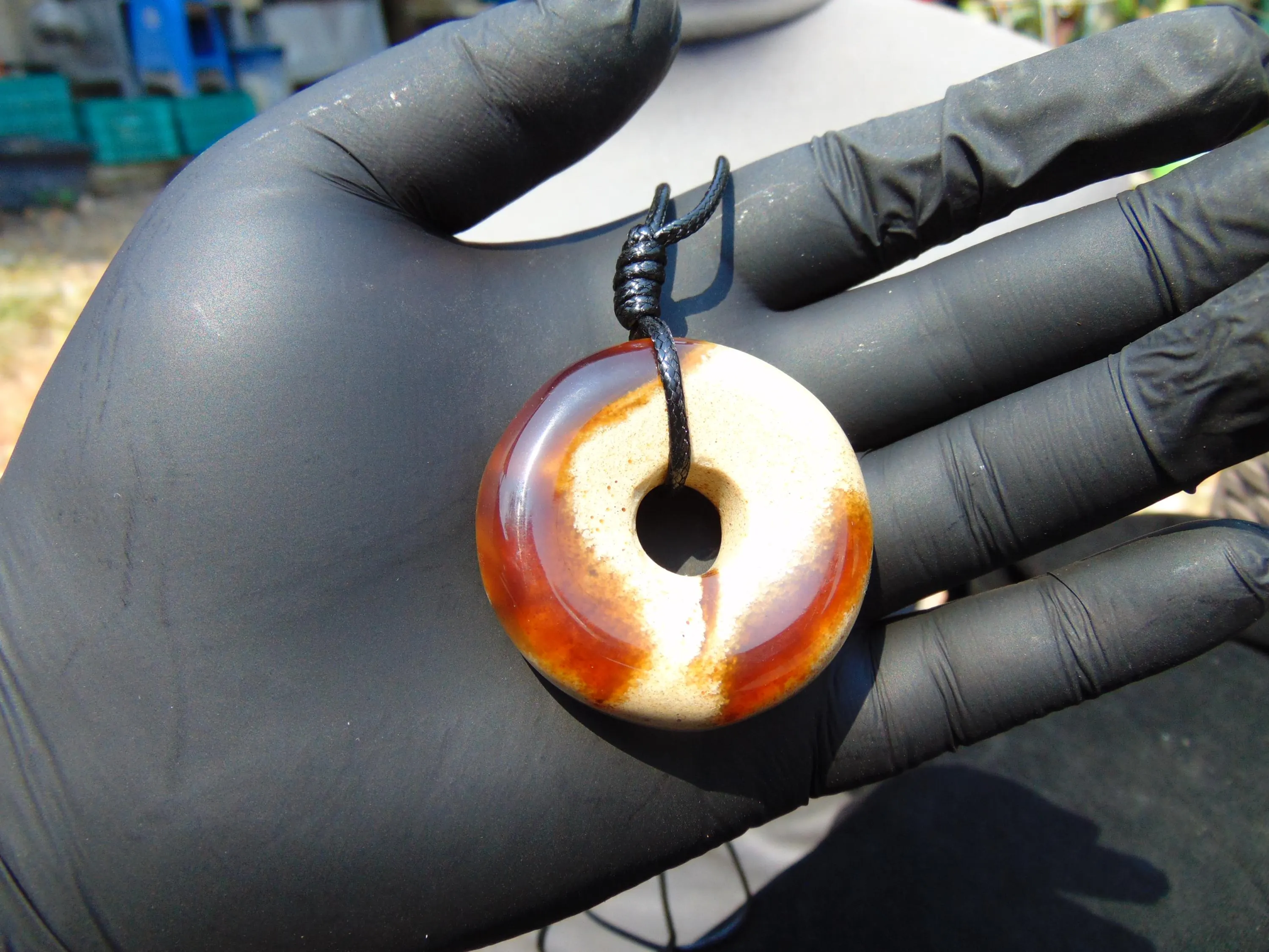 Indonesian White Amber Donut Pendant Indonesia 15 gram –  25Y239 - image 4