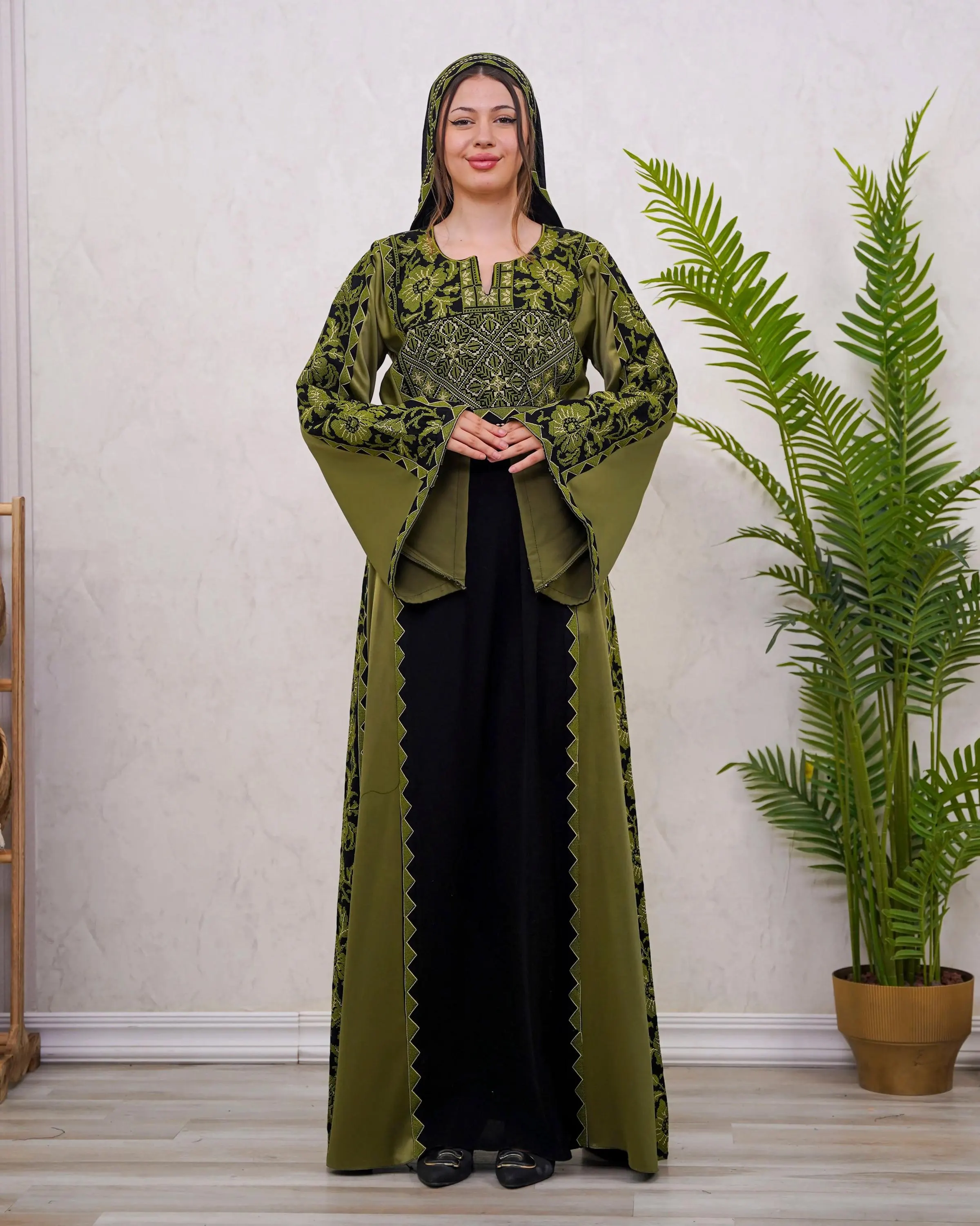 Embroidered Palestinian Thobe Dress – Heritage Design