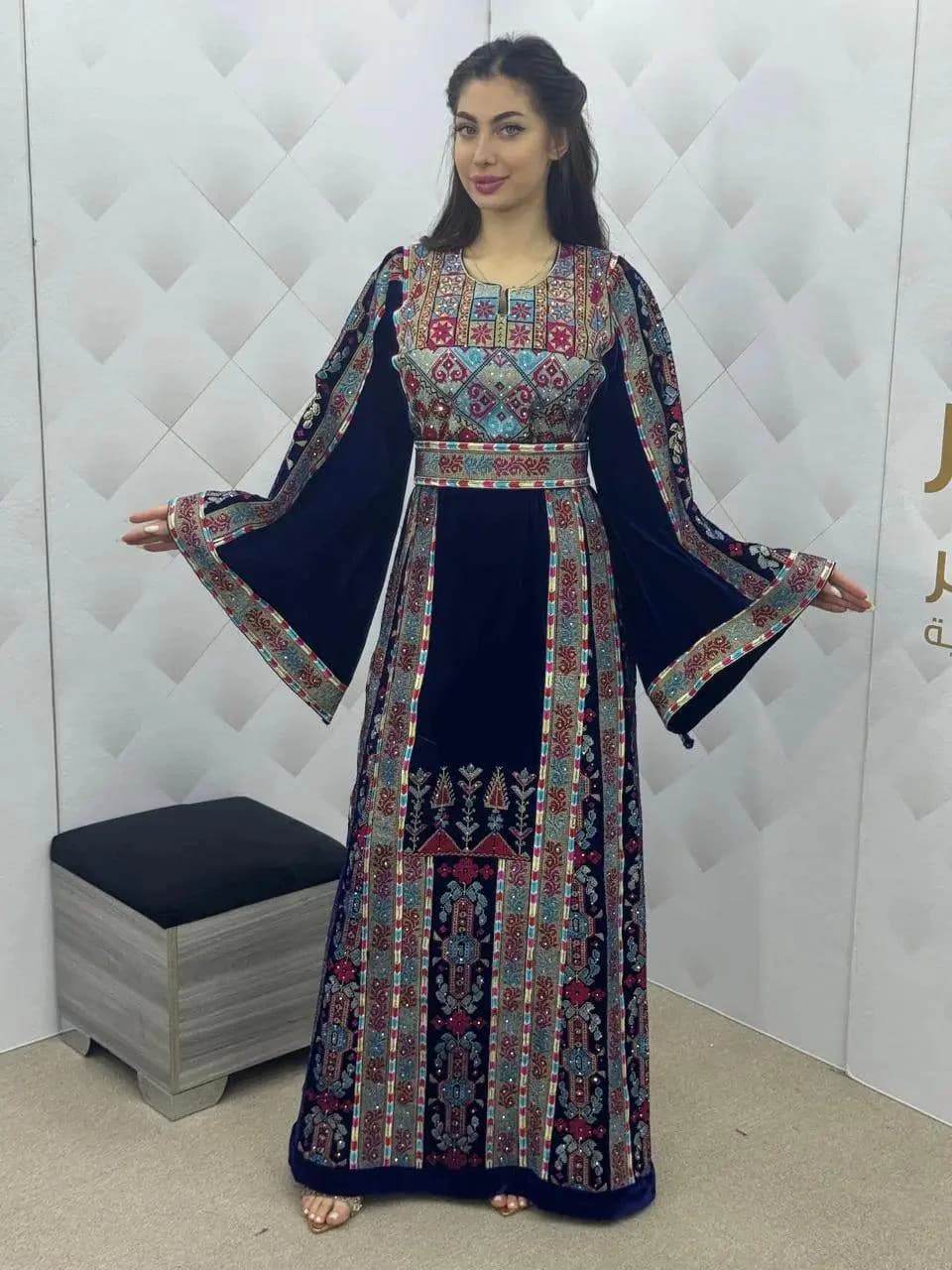 Embroidered Palestinian Thobe Dress – Traditional Cultural Heritage Garment