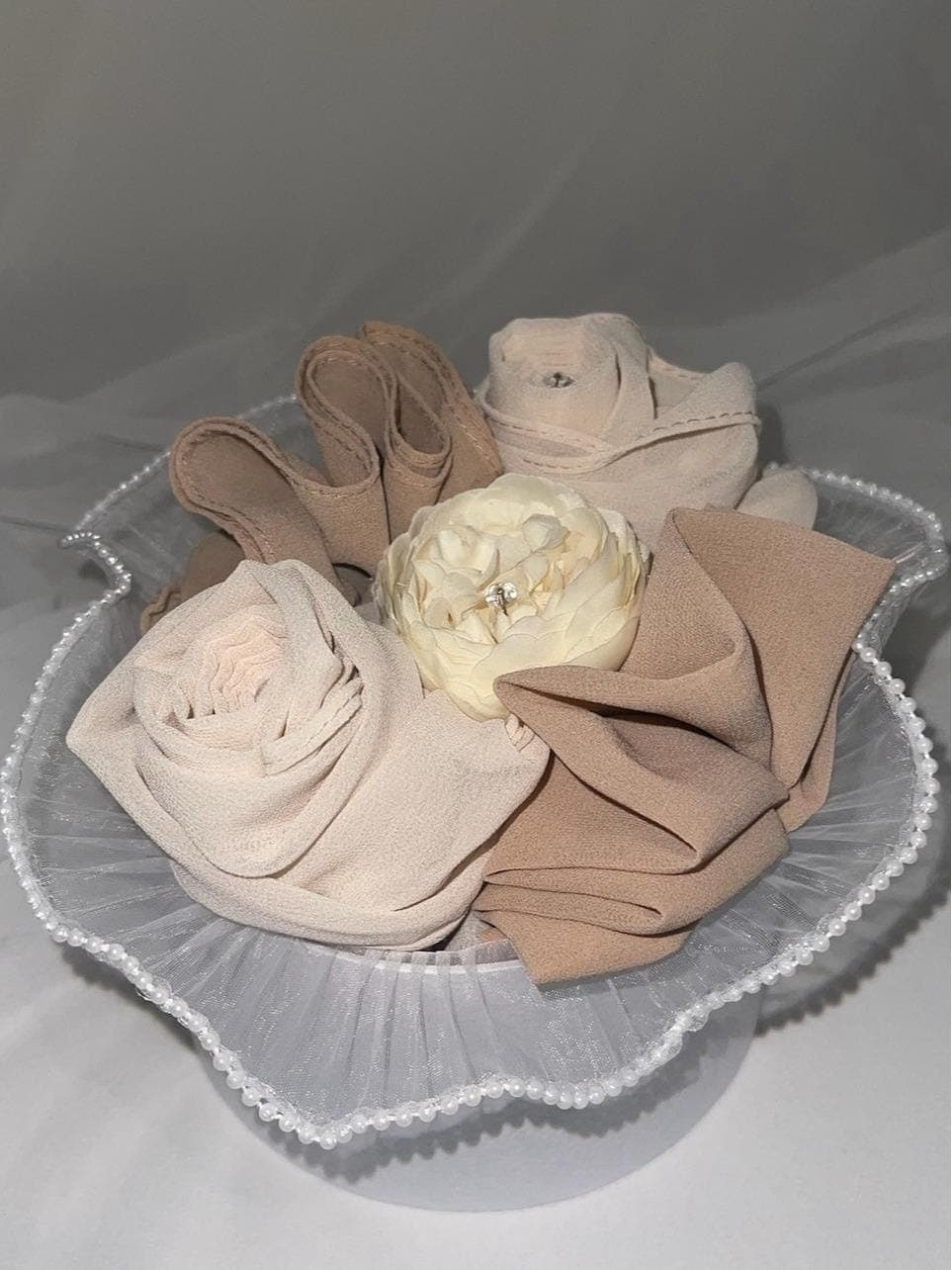 Luxury Chiffon Hijab Round Bouquet Box: Eid, Ramadan, Graduation, Umrah Mubarak Gift - image 4