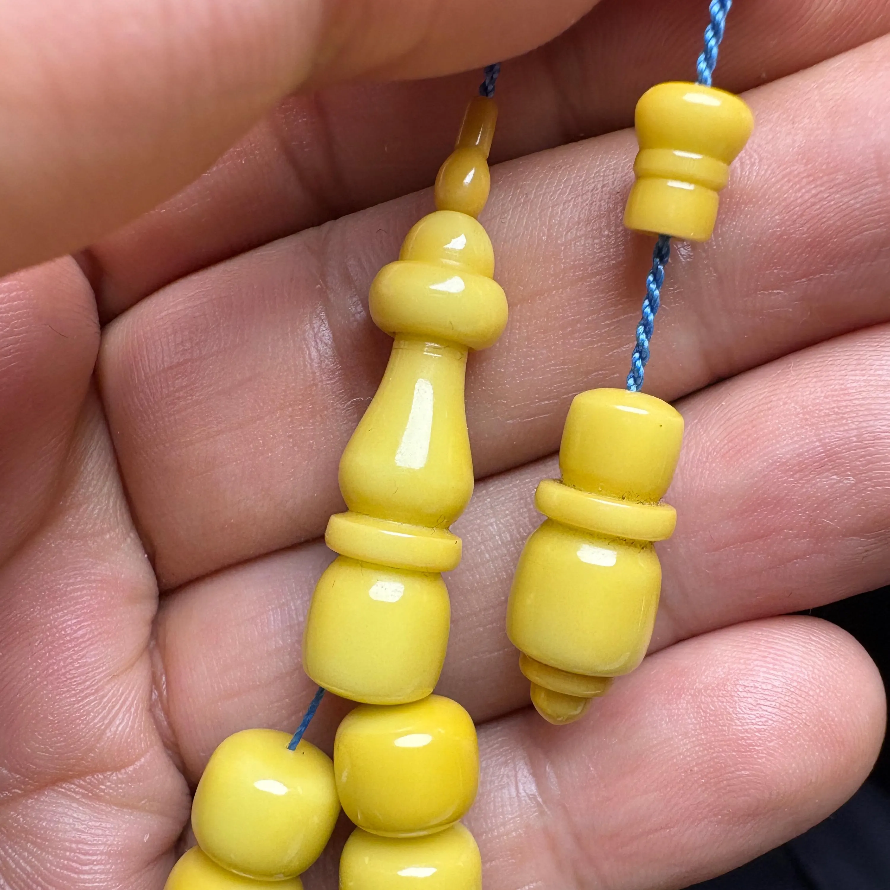 Green-Toned Mahjong Prayer Beads 22.38 g (0.79 oz) | Ottoman Cut Mahjong Tasbih | Catalin - image 3