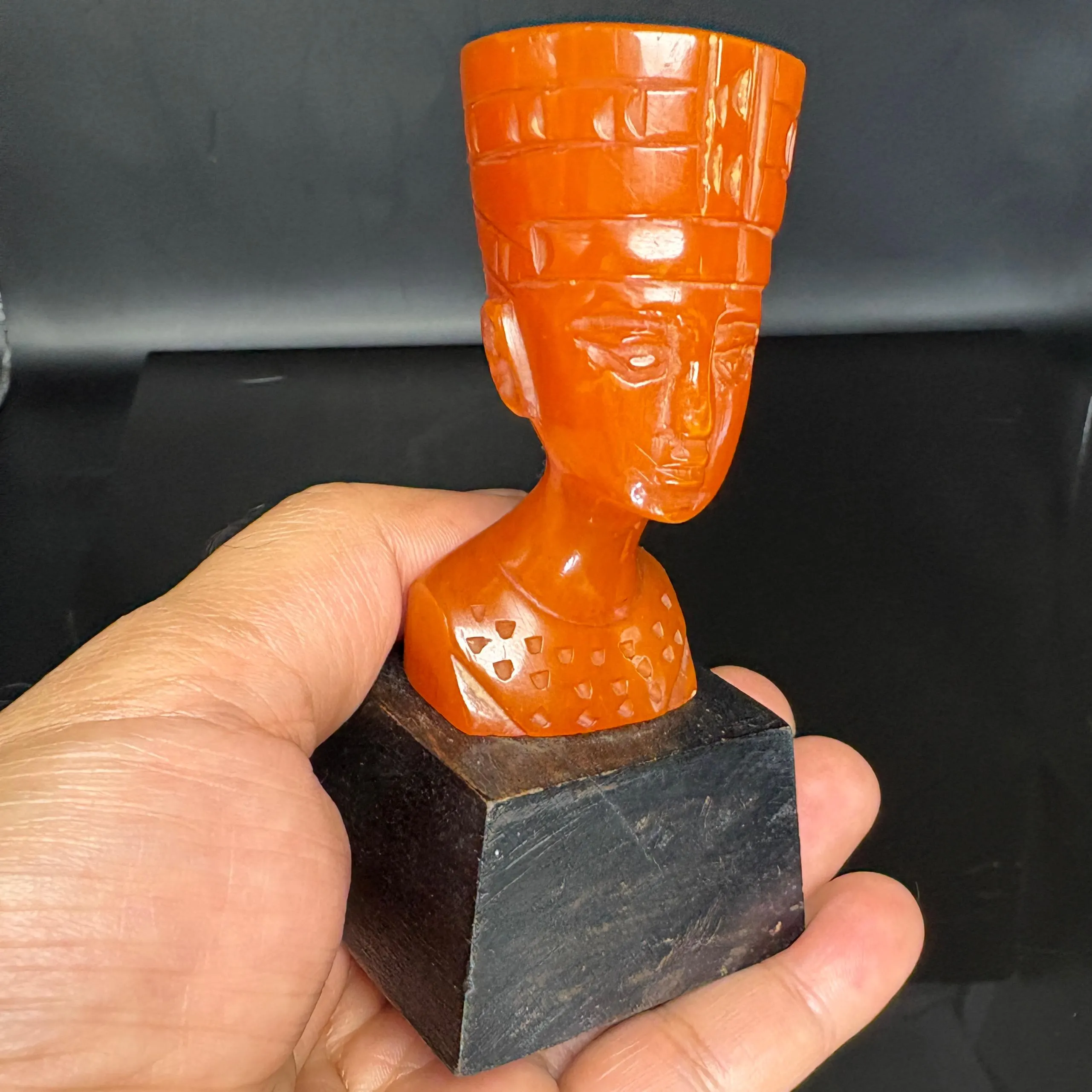 Vintage Catalin Nefertiti Bust Sculpture on Wooden Base 98.19g Collectible Figurine - image 4