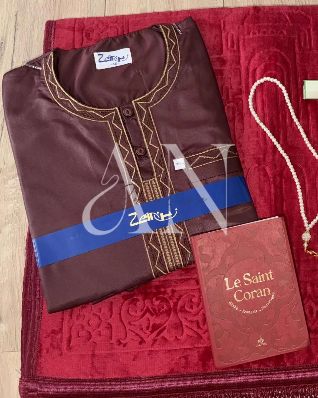 Coffret luxe islamique personnalisé – Coran français arabe – tapis premium – jilbeb ou qamis – cadeau musulman haut de gamme - image 5