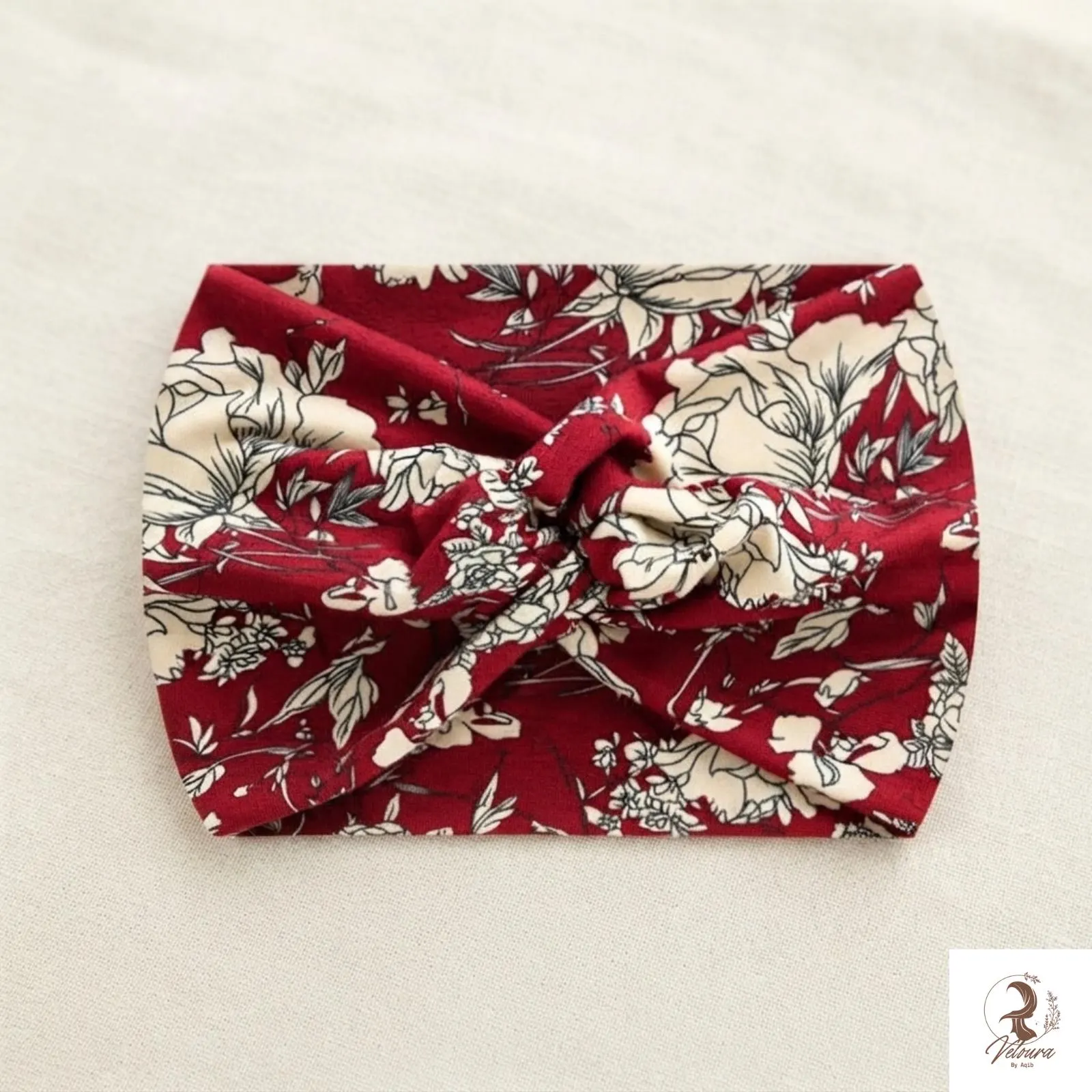 Casual printed headband paired with an everyday outfit