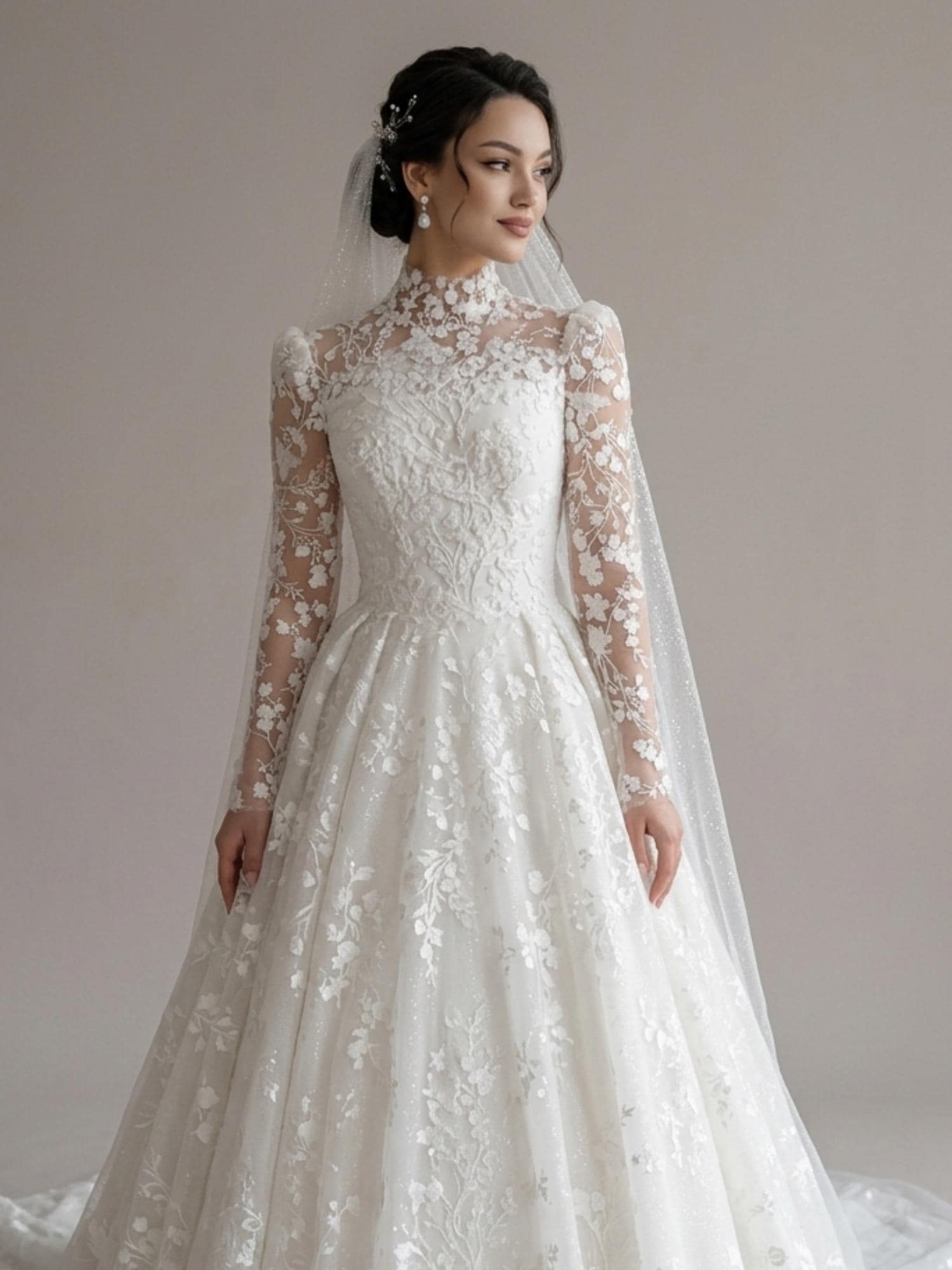Custom Vintage Lace Wedding Dress High Neck A-Line Bridal Gown Floral Appliqué Princess Bride Dress Elegant Wedding Gown