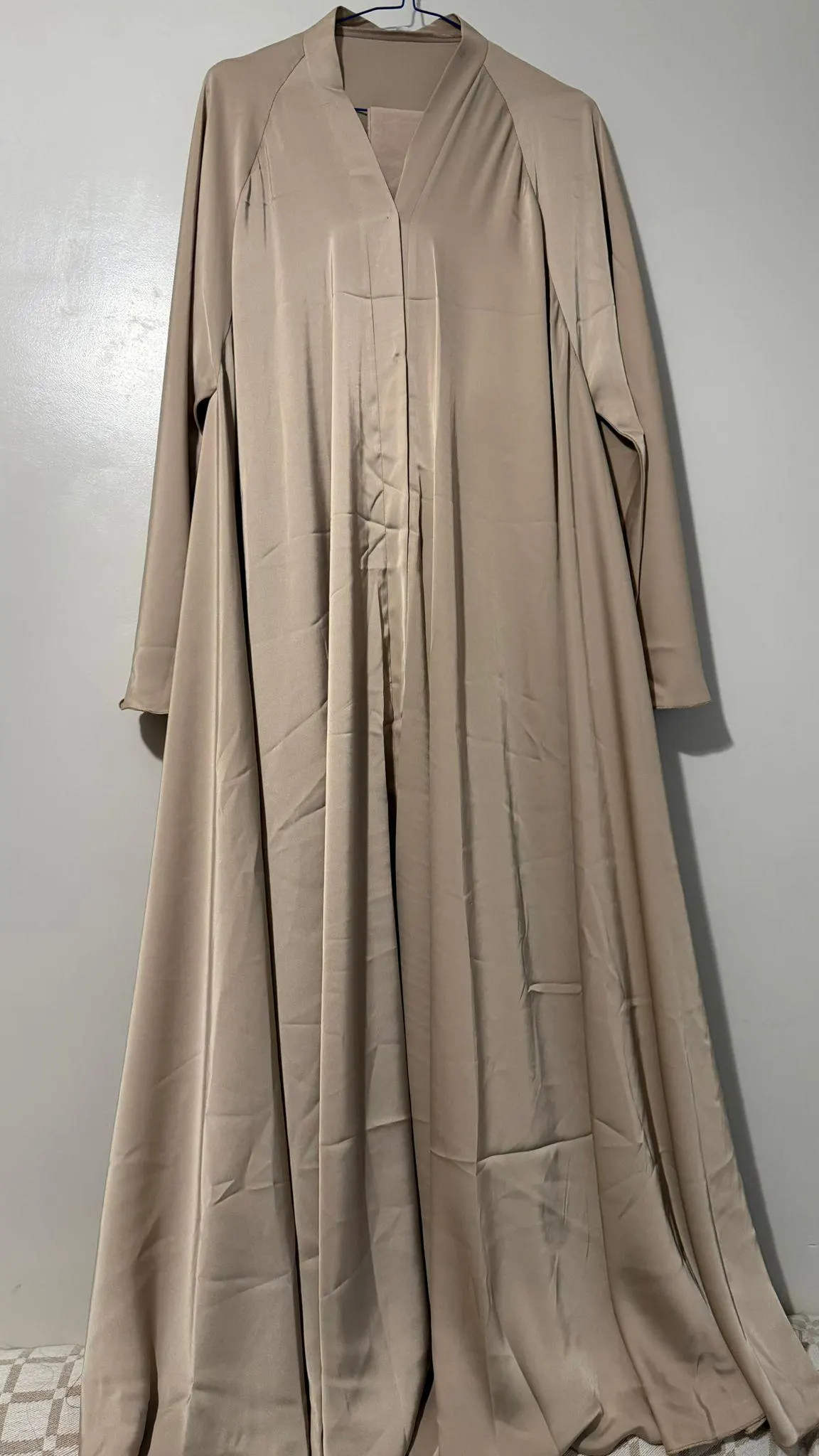 Beige Satin Abaya Set – Flowy Kimono, Waist Adjuster, Matching Hijab (Size 54) - image 4