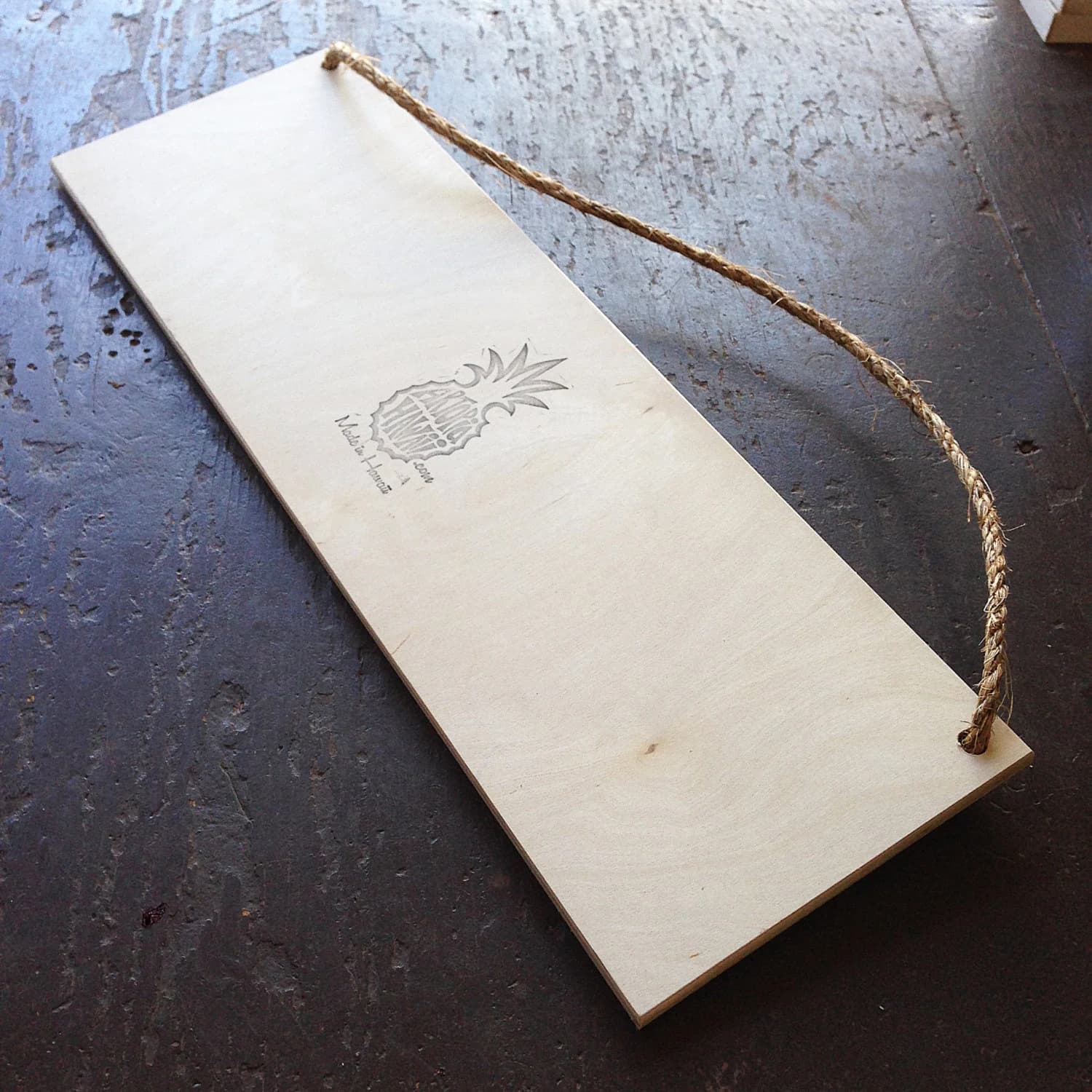 Vintage King of Fruit Sign - Hawaii King of Fruit Vintage Pineapple Wood Sign with Manila Rope Hanger - image 3