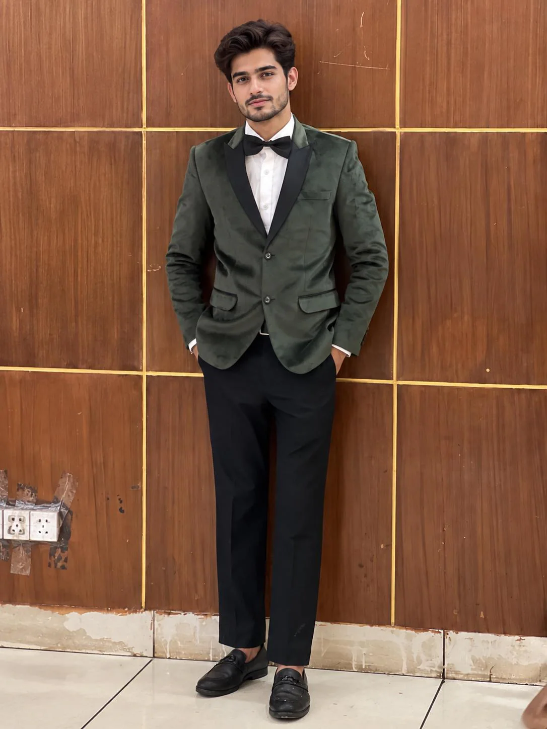 Emerald Green Velvet Tuxedo Suit for Men, Black Lapel Jacket, Black Pants & White Shirt, Wedding Groom Formal Outfit - image 3
