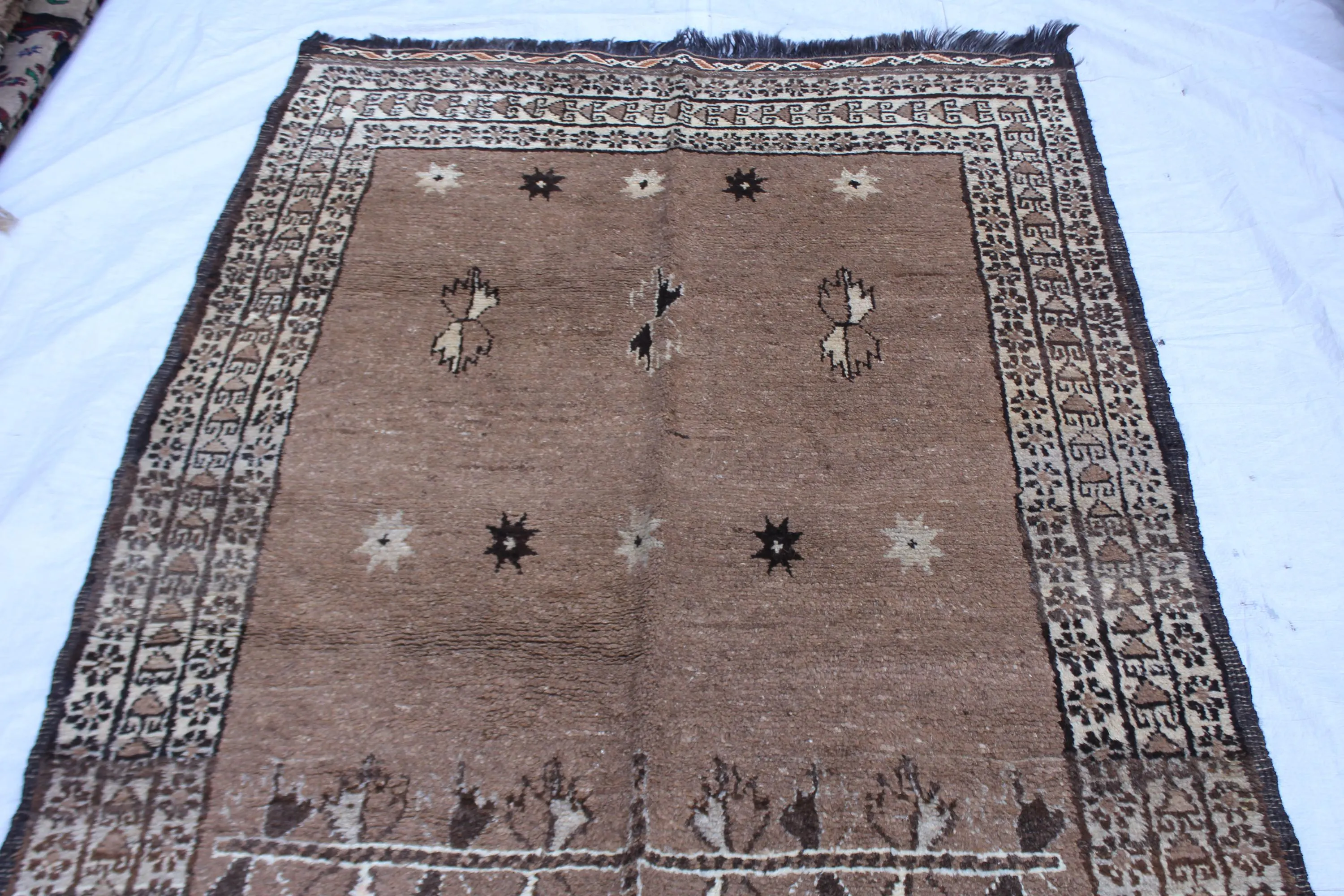 Handmade Afghan Wool Rug, Tribal Geometric Pattern, Neutral Boho Area Rug (4.5 x 6.2 ft) - image 4