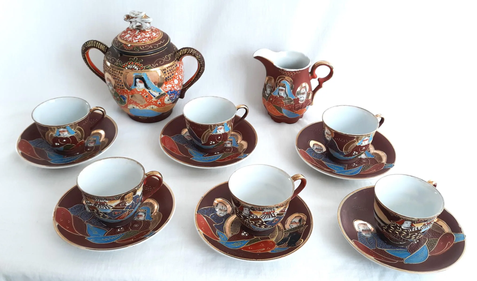 Vtg Satsuma Moriage Demitasse Porcelain Hand Painted Colorful Heavy Gilt Tea Coffee Set & Creamer 13 PCS Betson Japan Raised Geisha Designs - image 4