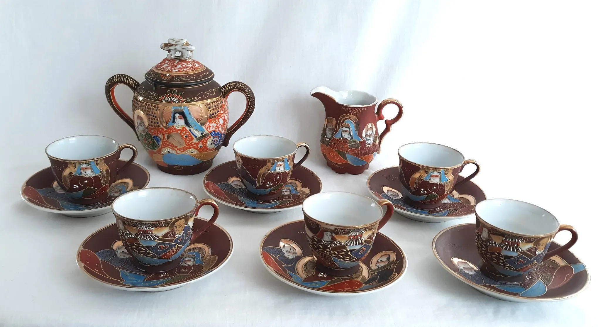 Vtg Satsuma Moriage Demitasse Porcelain Hand Painted Colorful Heavy Gilt Tea Coffee Set & Creamer 13 PCS Betson Japan Raised Geisha Designs - image 5