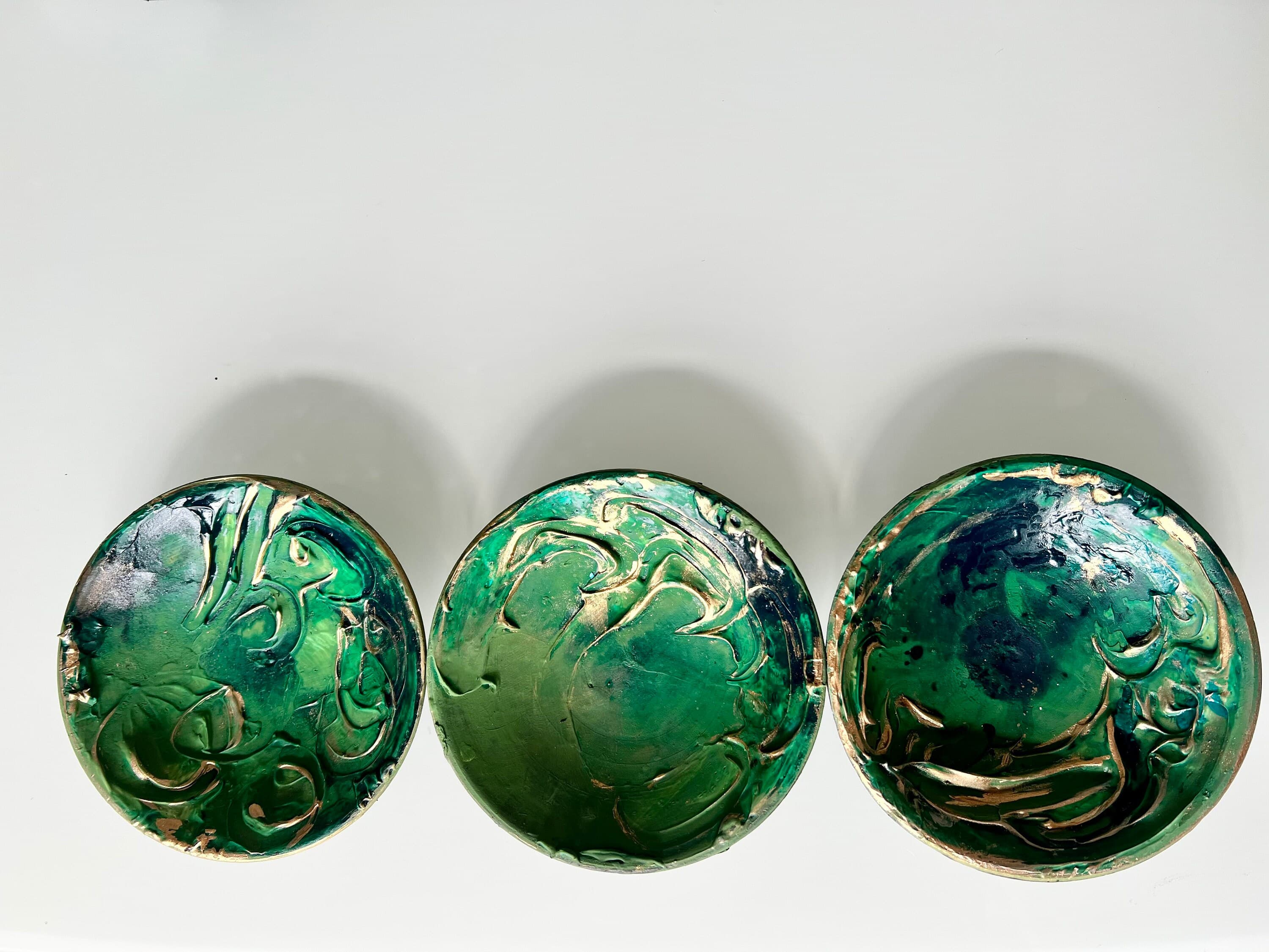 Set of 3 mini clay plates - image 5