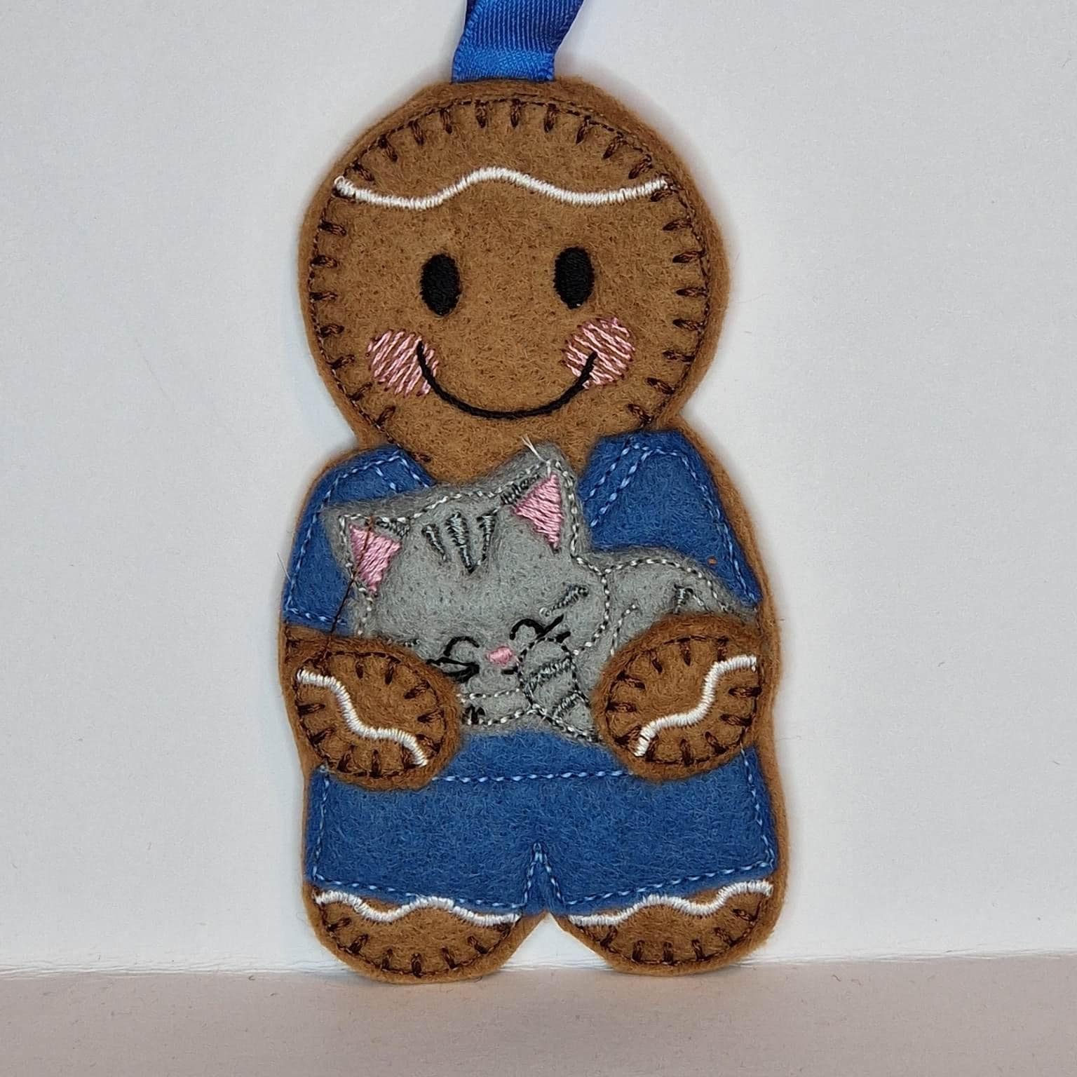Vet/Veterinary Nurse With Cat Gingerbread decoration, Can be a Keyring / fridge magnet or hanging decoration, Christmas Tree Ornament
