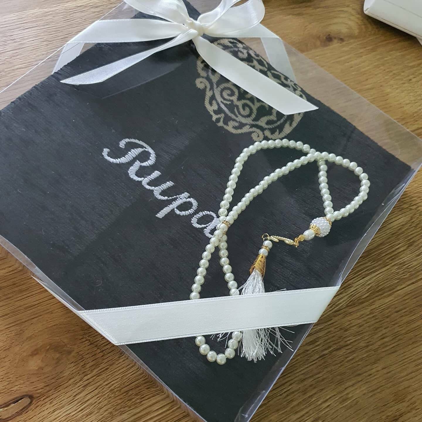 Personalized Velvet Prayer Mat | Kaaba Design, Islamic Gift - image 5