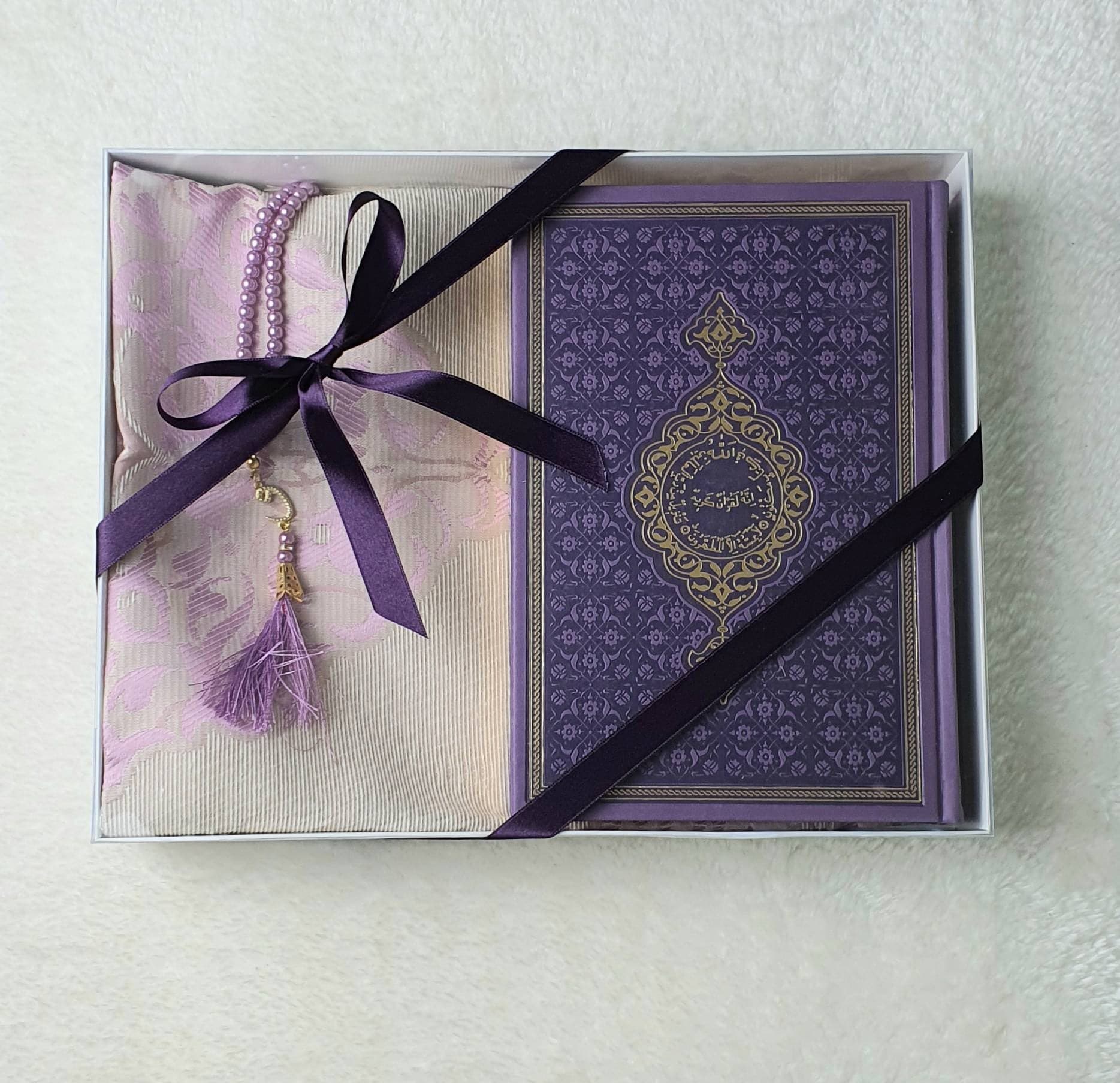 Large Faux Leather Quran Gift Set: Uthmani Script, Pearl Tasbih & Prayer Mat - image 3