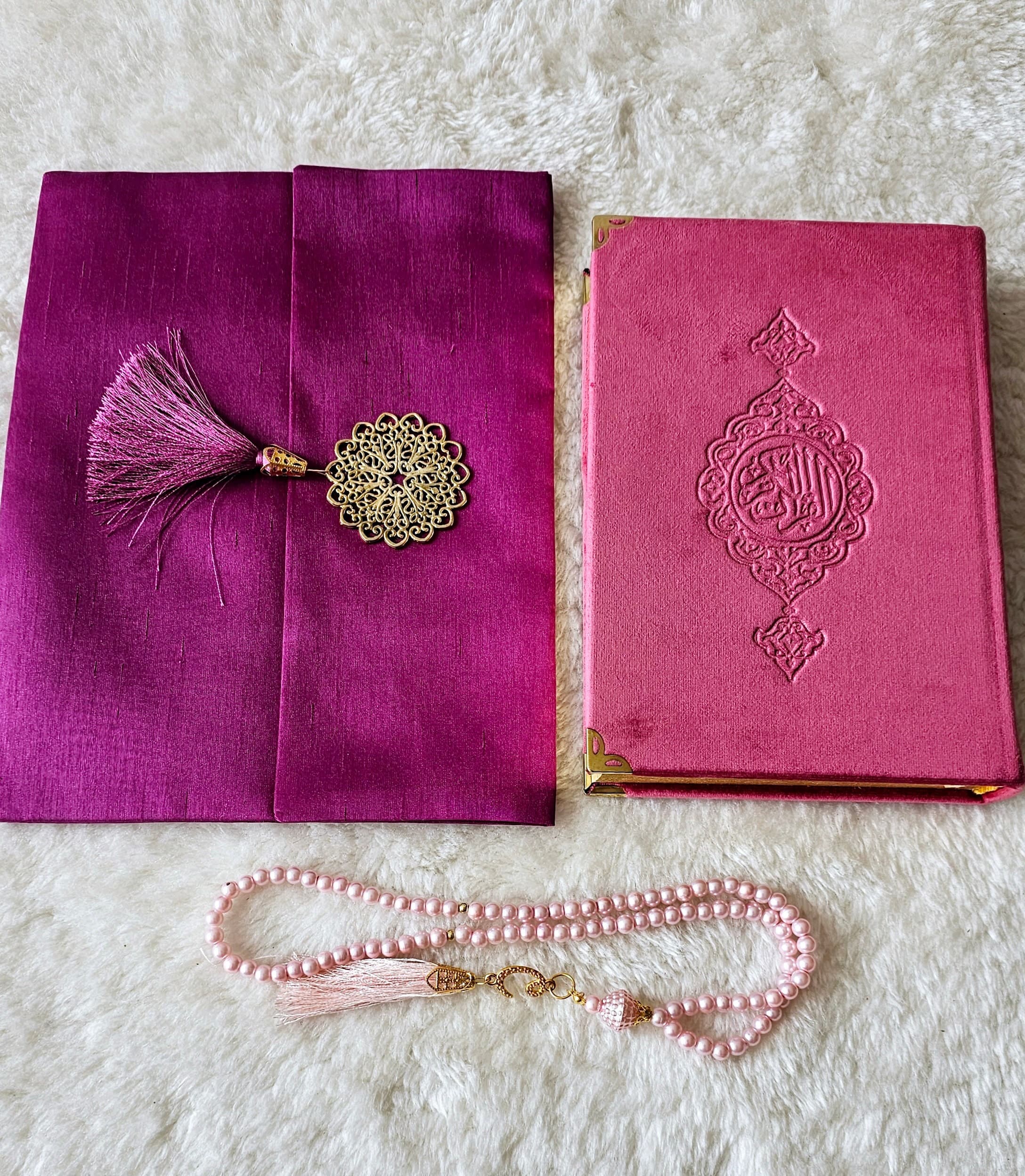 Quran book, arabic language quran, muslim religion book, holy book, holy quran, kurani kerim, qurani karim, al quran, uthmani script quran, musaf, mussaf, islam religion book, islamic gift, islami gifting