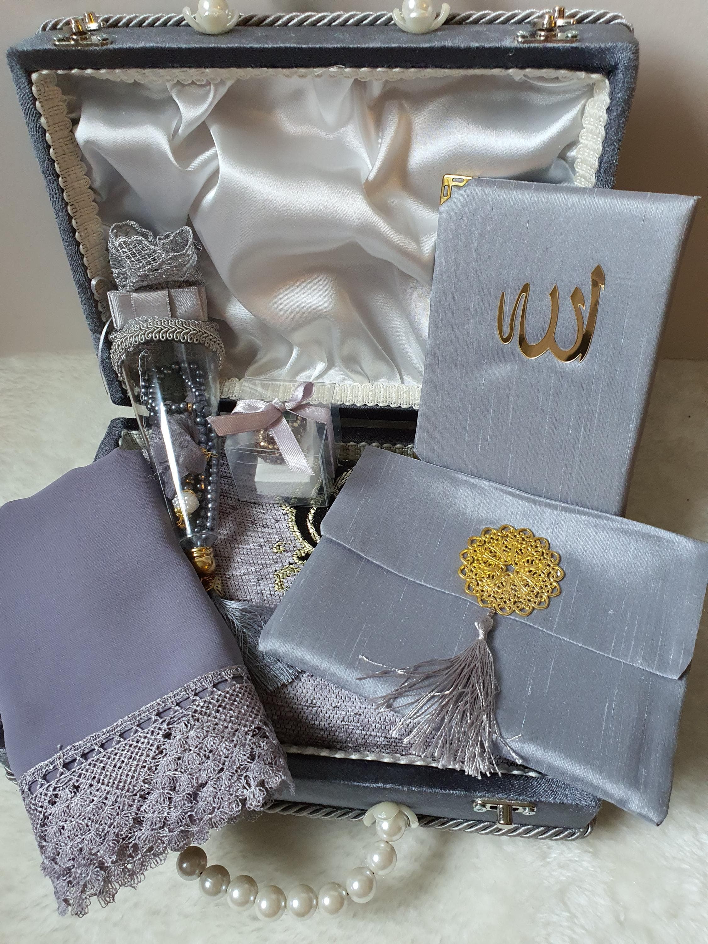 Personalised prayer mat, Customised prayer mat, Personalized prayer rug, Customized prayer rug with quran, Muslim Wedding Gift for Him Her, Ramadan Eid Mubarak Umrah Hajj Islamic Wedding, kuran, kurani kerim, Quran al kareem, mushaf, Prayer rug with name, plain, velvet & single color, personalized prayer rug, Isimli seccade, سجادة مع الاسم , Islamic Gift Set Muslim Gift Islamic Wedding Gift Birthday Gift Umrah Gift,Ameen gift,  Moshaf, Coran
