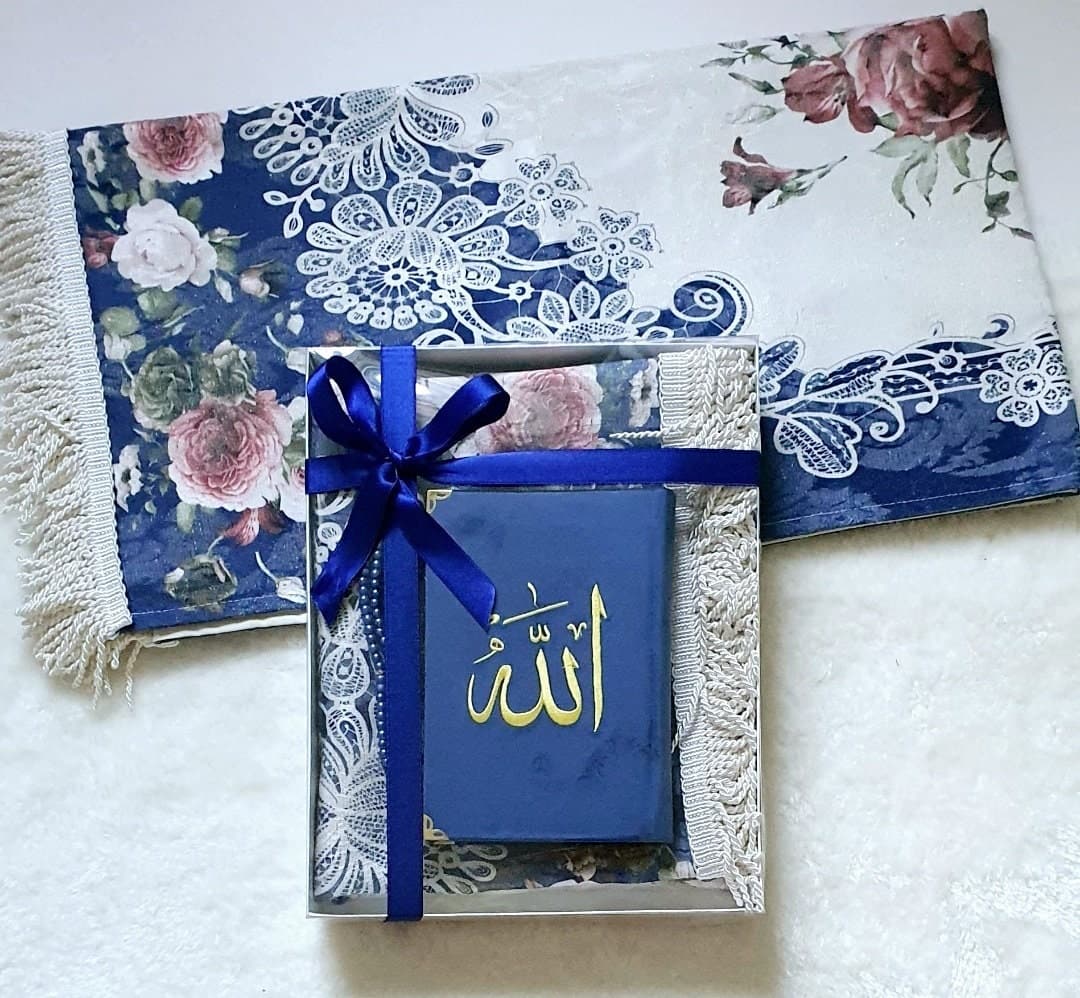 Custom Quran Gift Set: Velvet Quran, Prayer Rug & Tasbih - image 3
