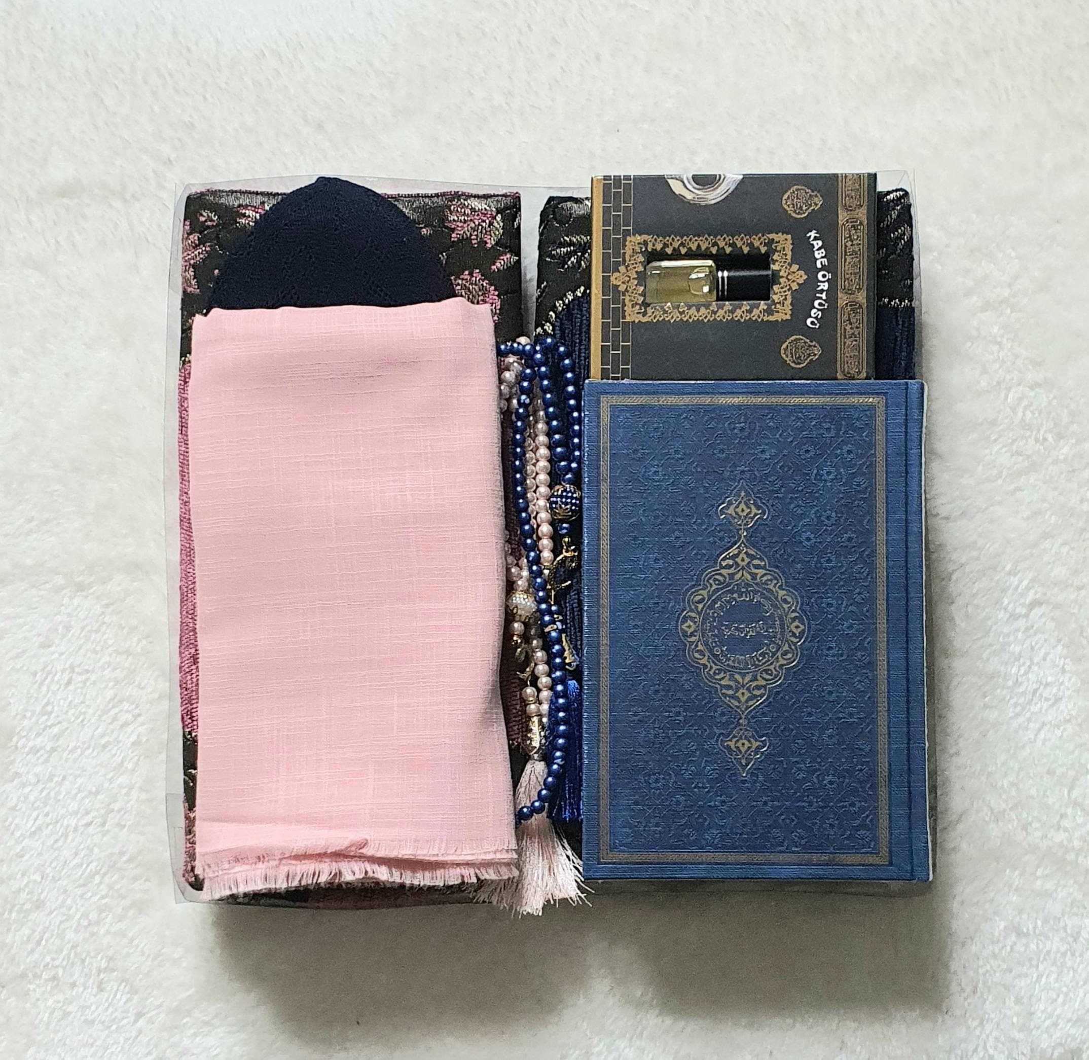 Personalised prayer mat, Customised prayer mat, Personalized prayer rug, Customized prayer rug with quran, Ramadan Eid Mubarak Umrah mushaf, Prayer rug with name, plain, velvet & single color, personalized prayer rug, Isimli seccade, سجادة مع الاسم