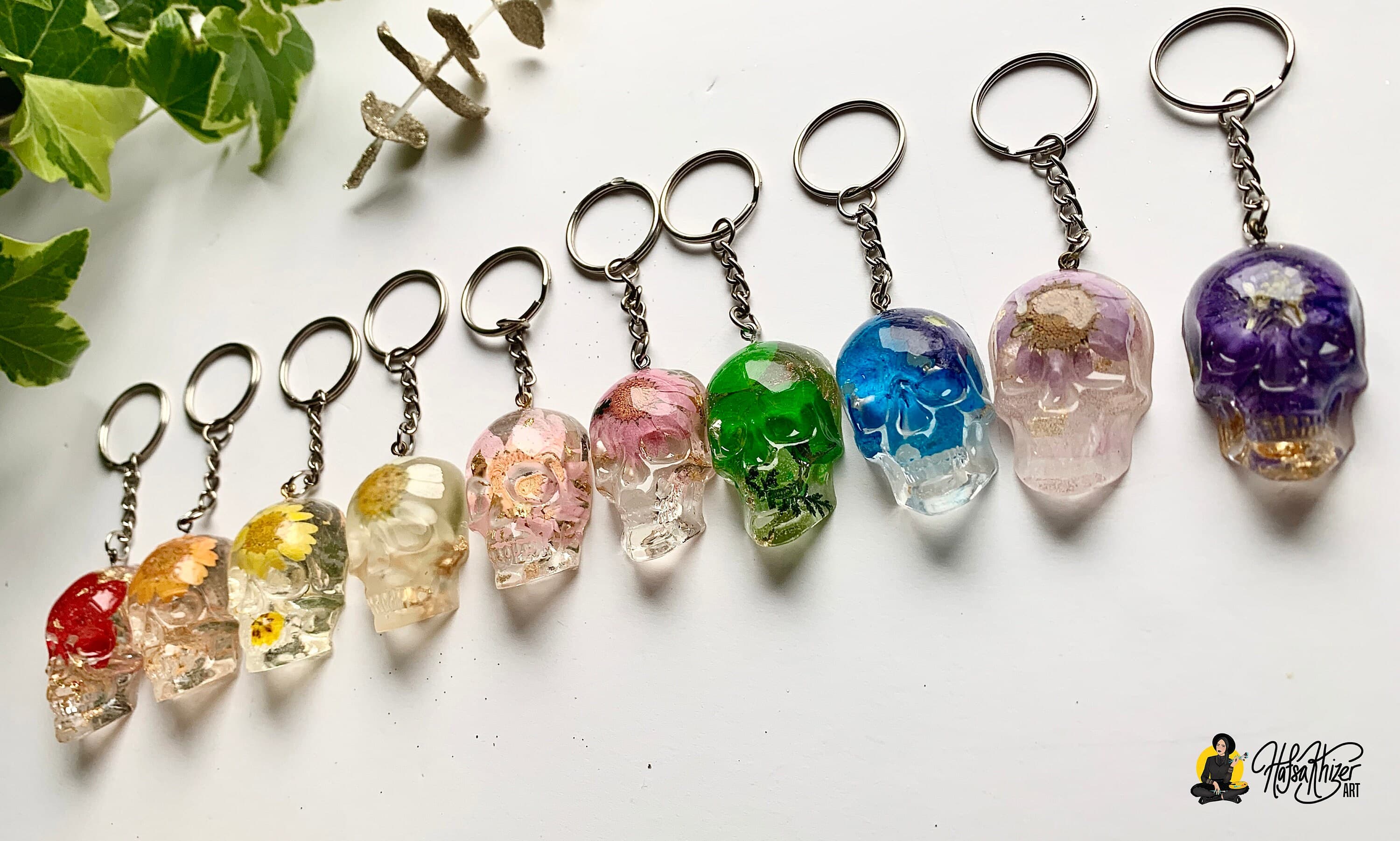 Personalized Skull Keychain: Real Dried preserved Flowers in resin - image 5