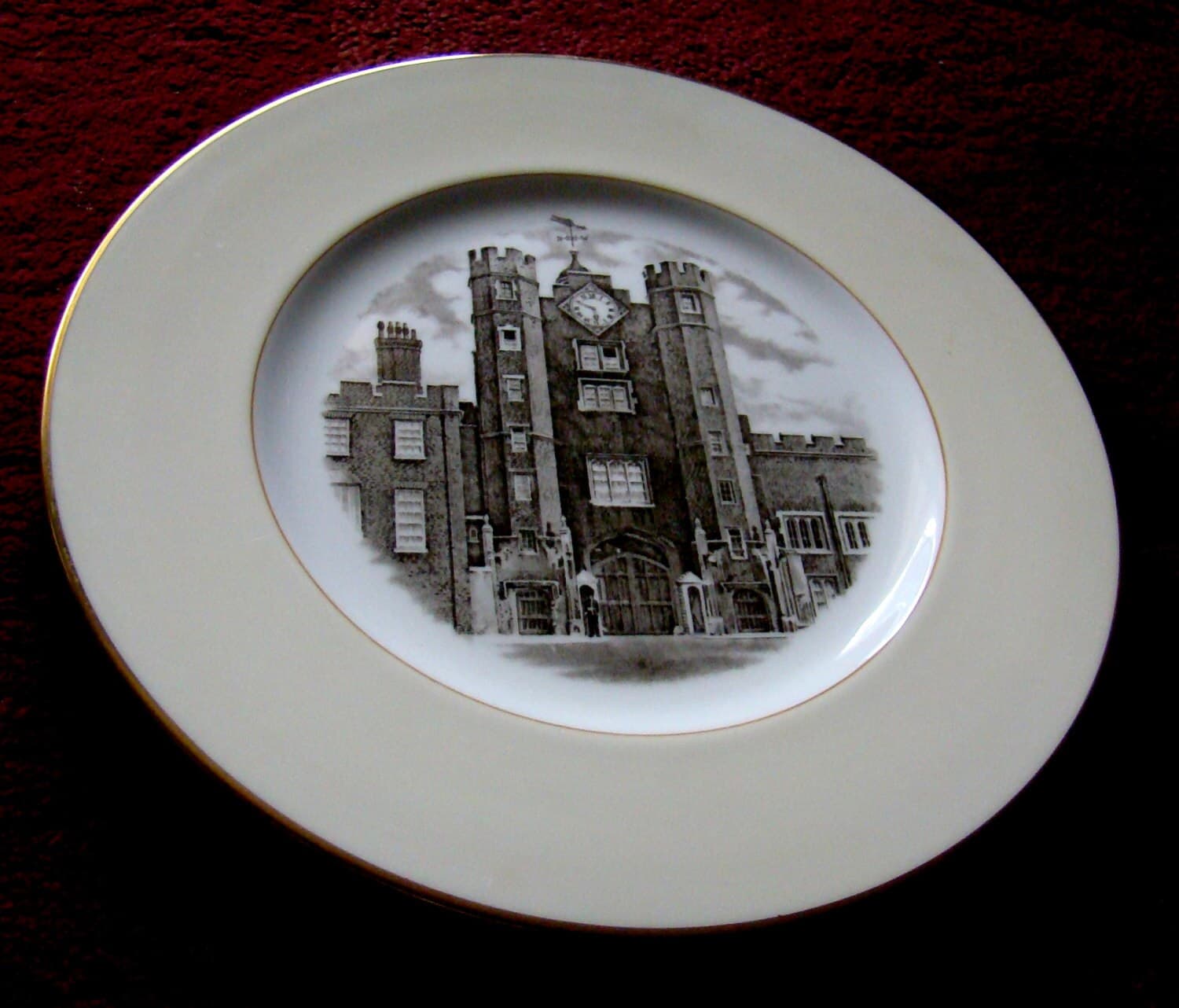 Wedgwood Old London Views Westminster Abbey Canadian 1st Ed 10.5" Exquisite RARE Gold Trim DISPLAY collector plate NOT common service plate - image 3