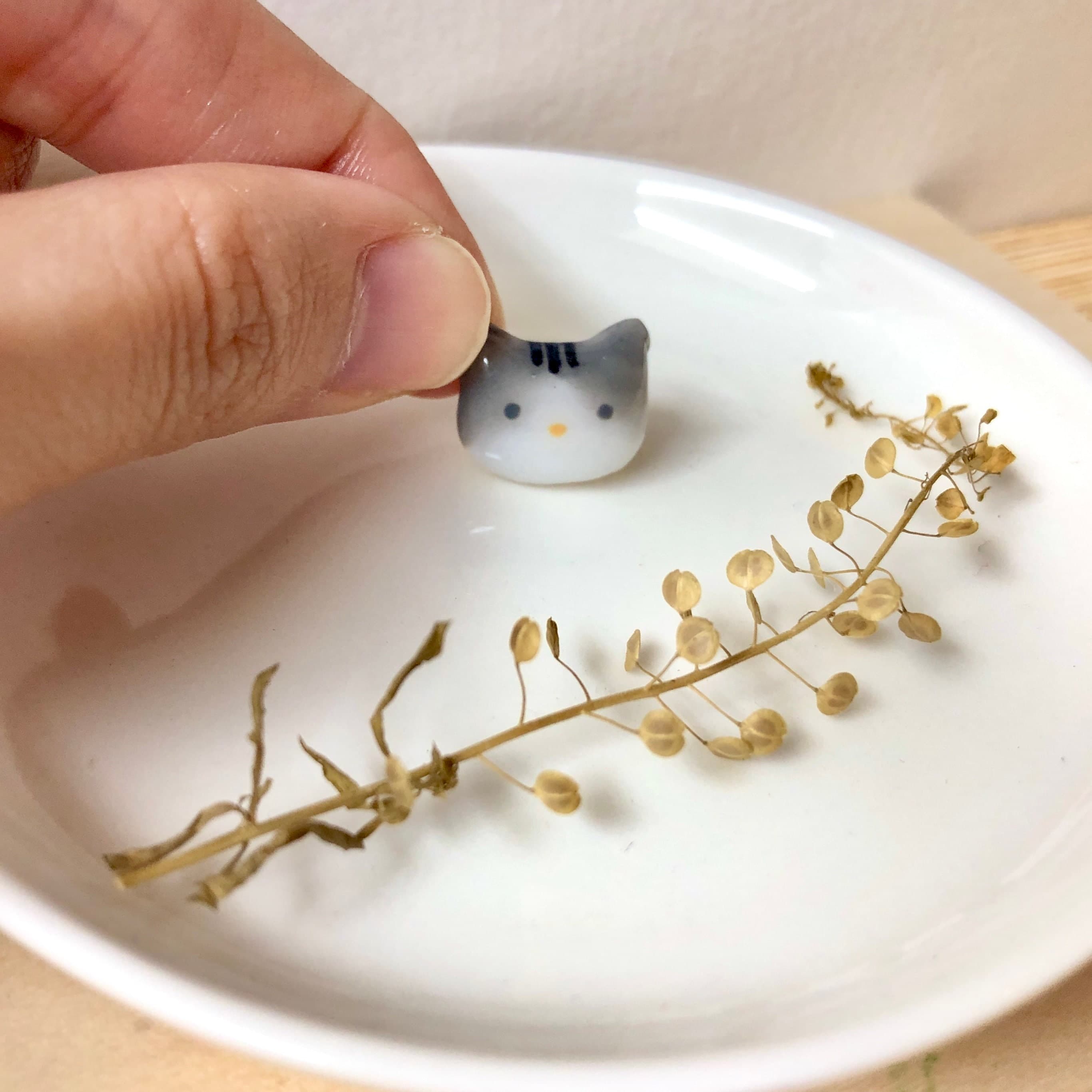 Handmade Gray Cat Pin, Resin Badge for Bags - image 3