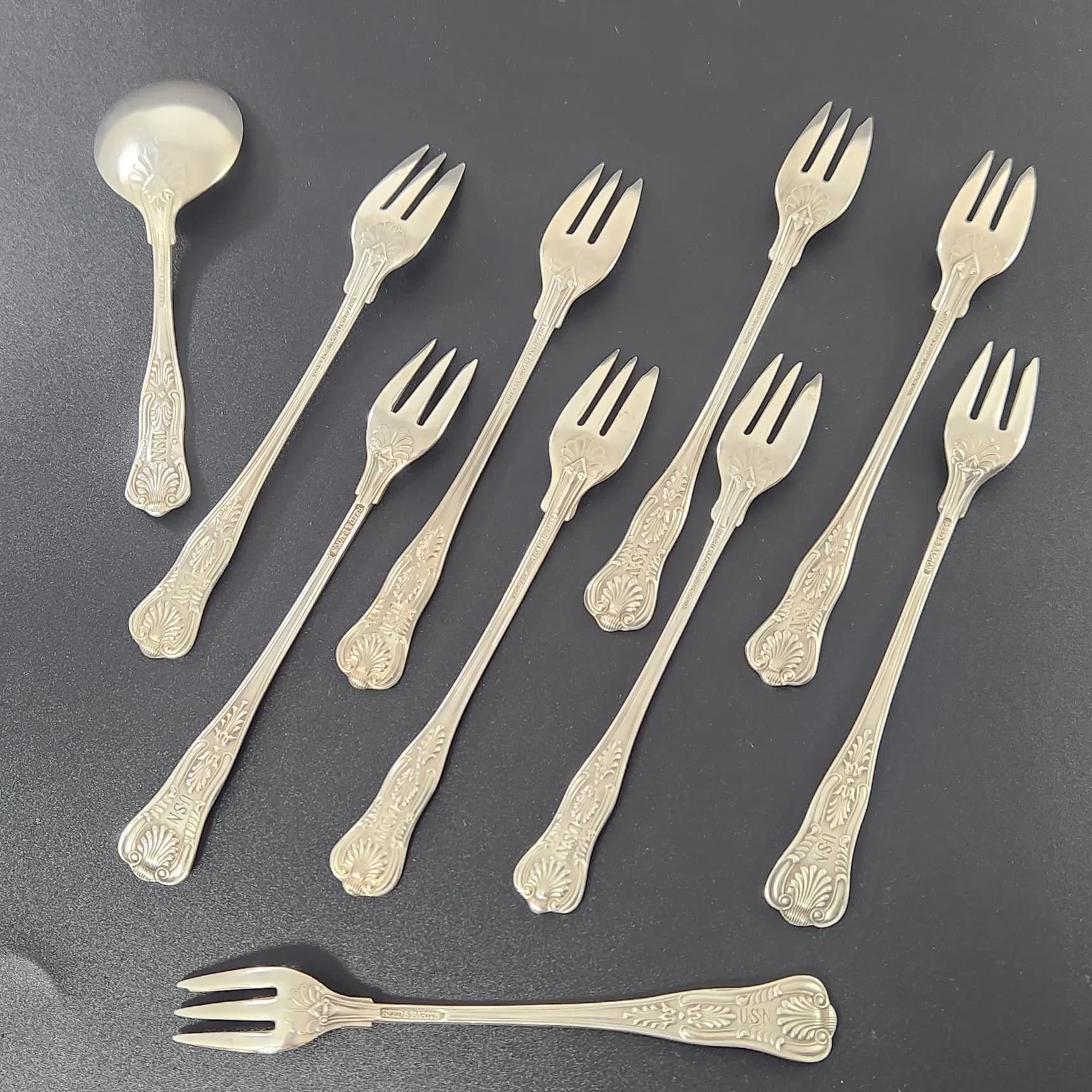 Antique US Navy Cocktail Forks & Soup Spoon - Kings Pattern 10 Pc Set Silver Plate Flatware - Fouled Anchor Etch - image 5