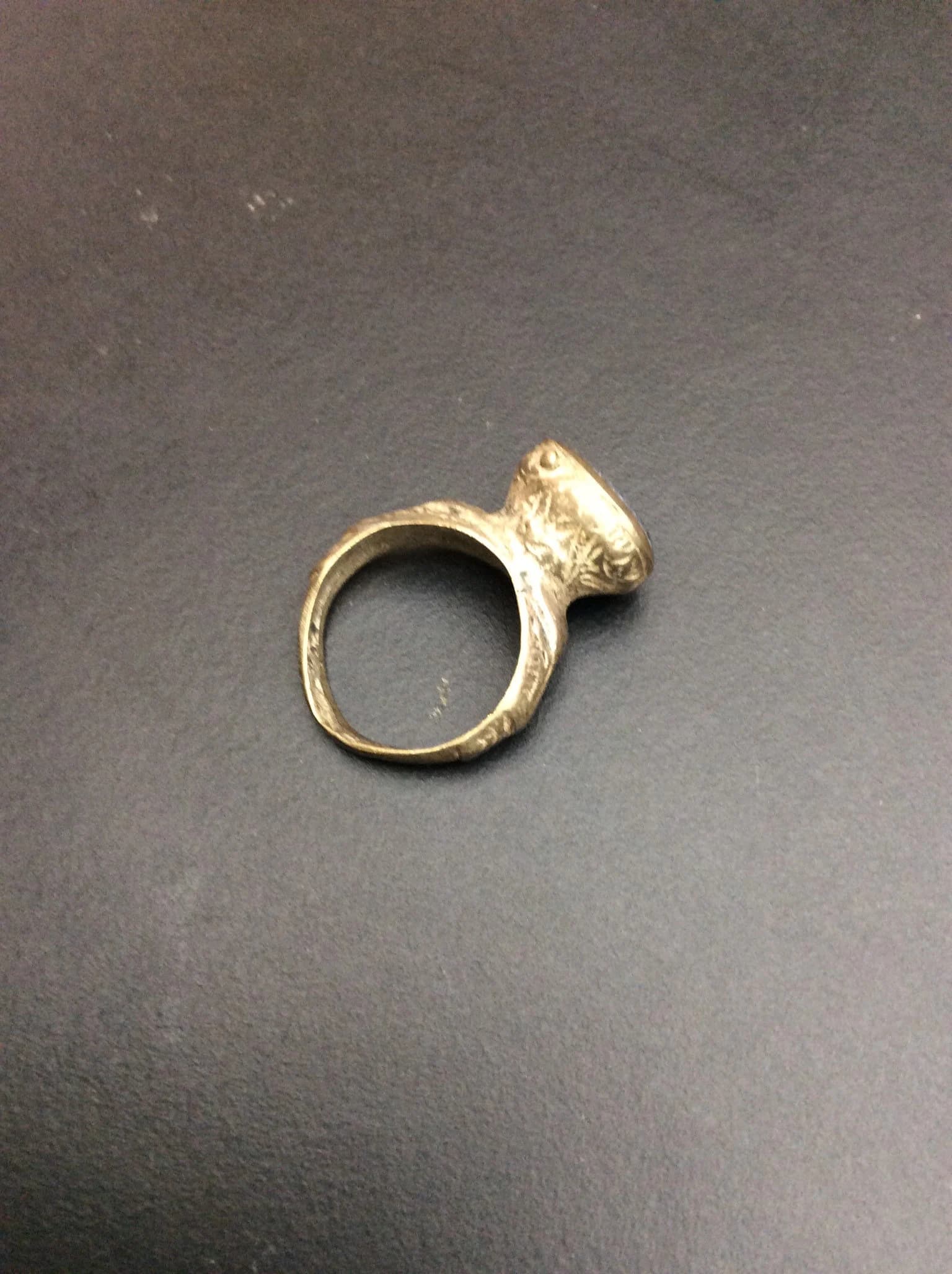 Old, vintage ring, bird ring. Animal ring, size 7 , lapis lazuli ring, amulet ring, engraved intaglio, djinn ring ,T2 - image 3