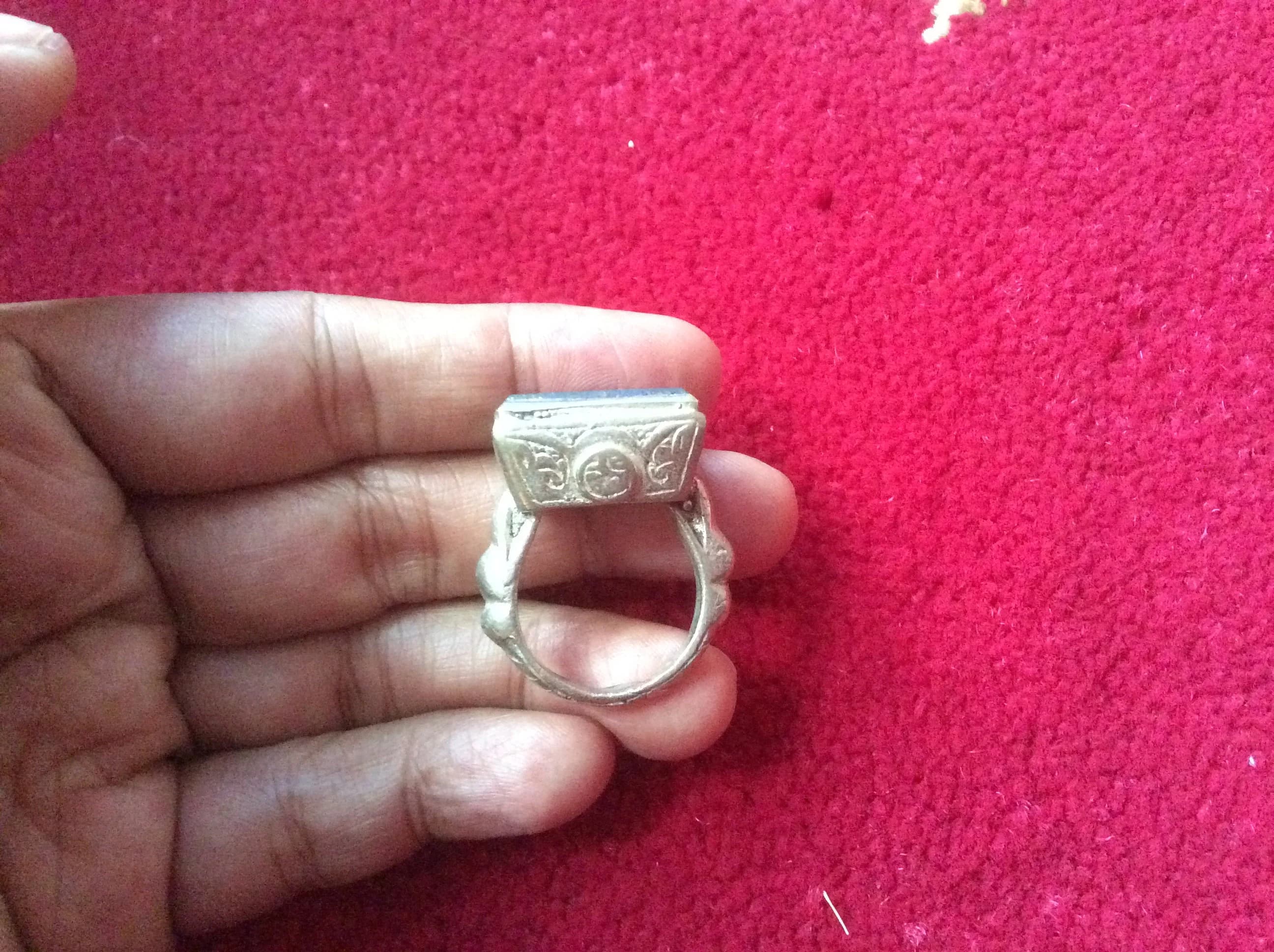 Antique Old vintage natural stone Blue lapis lazuli intaglio medieval ring size 9 ,Roman Dog Silver Ring Engraved Craft Bohemian - image 3