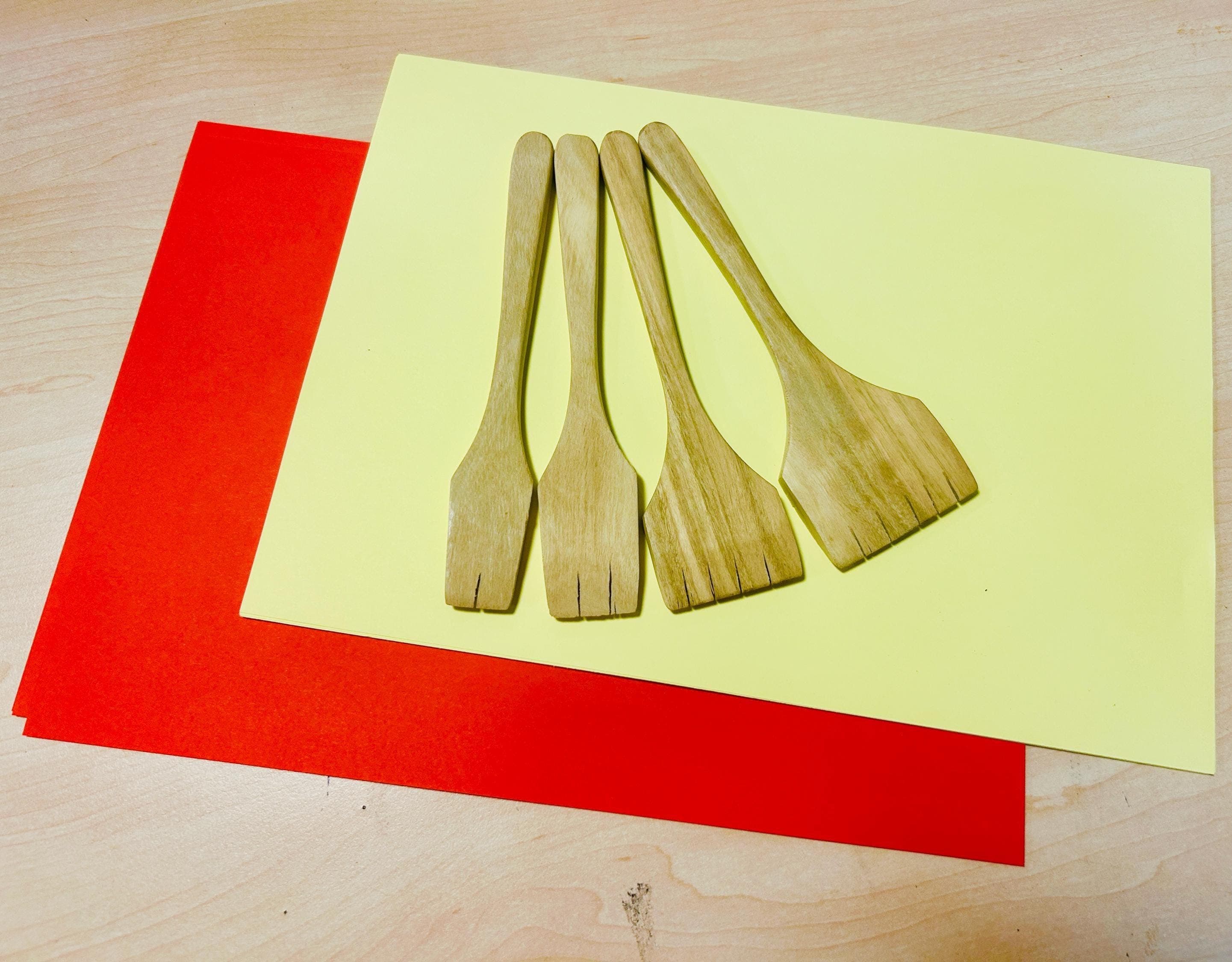 Arabic Calligraphy Wooden Large Pens Set – 4 Pens with 60 Papers