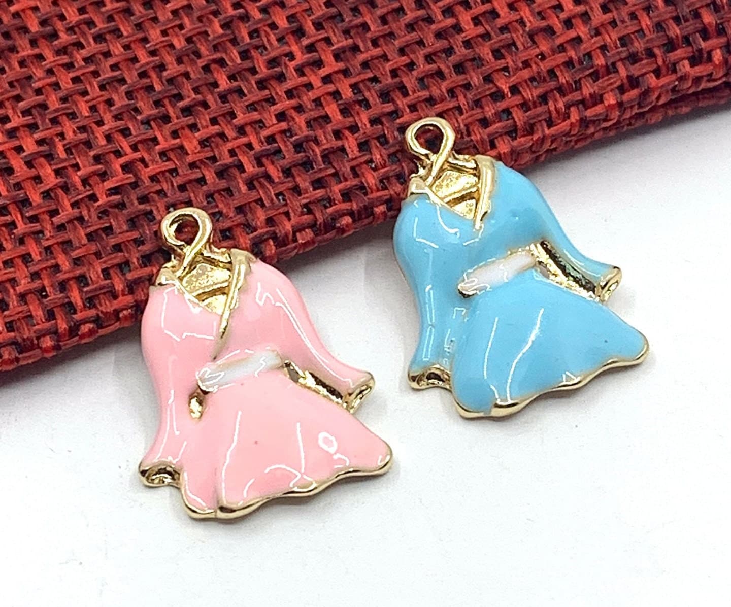 Pink Blue Dress Charm, 8pcs, Enamel Cloth Charms, Gold tone, Jewelry Making, Finding, Accessories, Canadian Supplier, Bellaire Wholesale