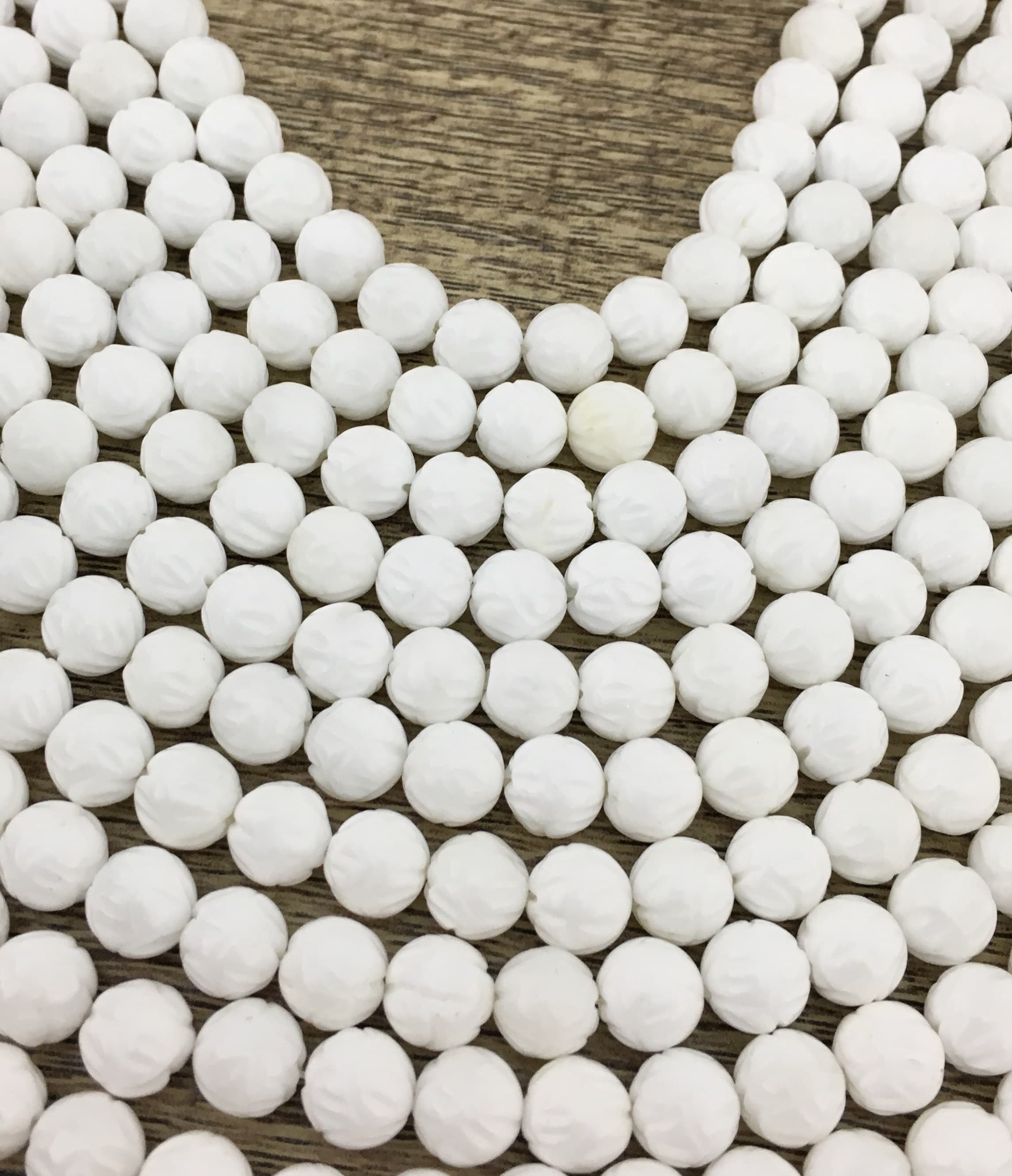White tridacna, Flower carved beads, white shell bead, clam shell,  round shell beads 12mm clam shell bead, Canadian supplier - image 3
