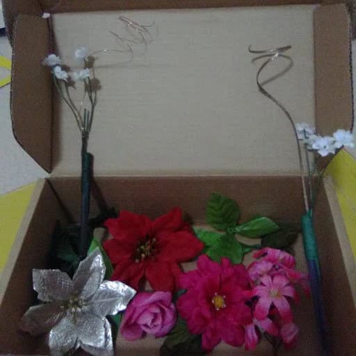 Flower Pen for All Seasons! Changeable Flower Pen Designed to Last Long After the Ink Runs Out. Celebrate Every Season with a Flower & SMILE