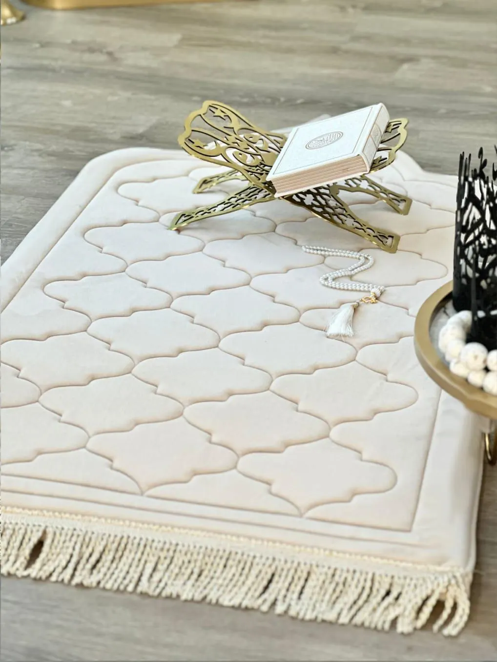 Kids Prayer Mat Soft Padded Anti-Slip Moroccan – Islamic Prayer Rug with Carrying Case - image 3
