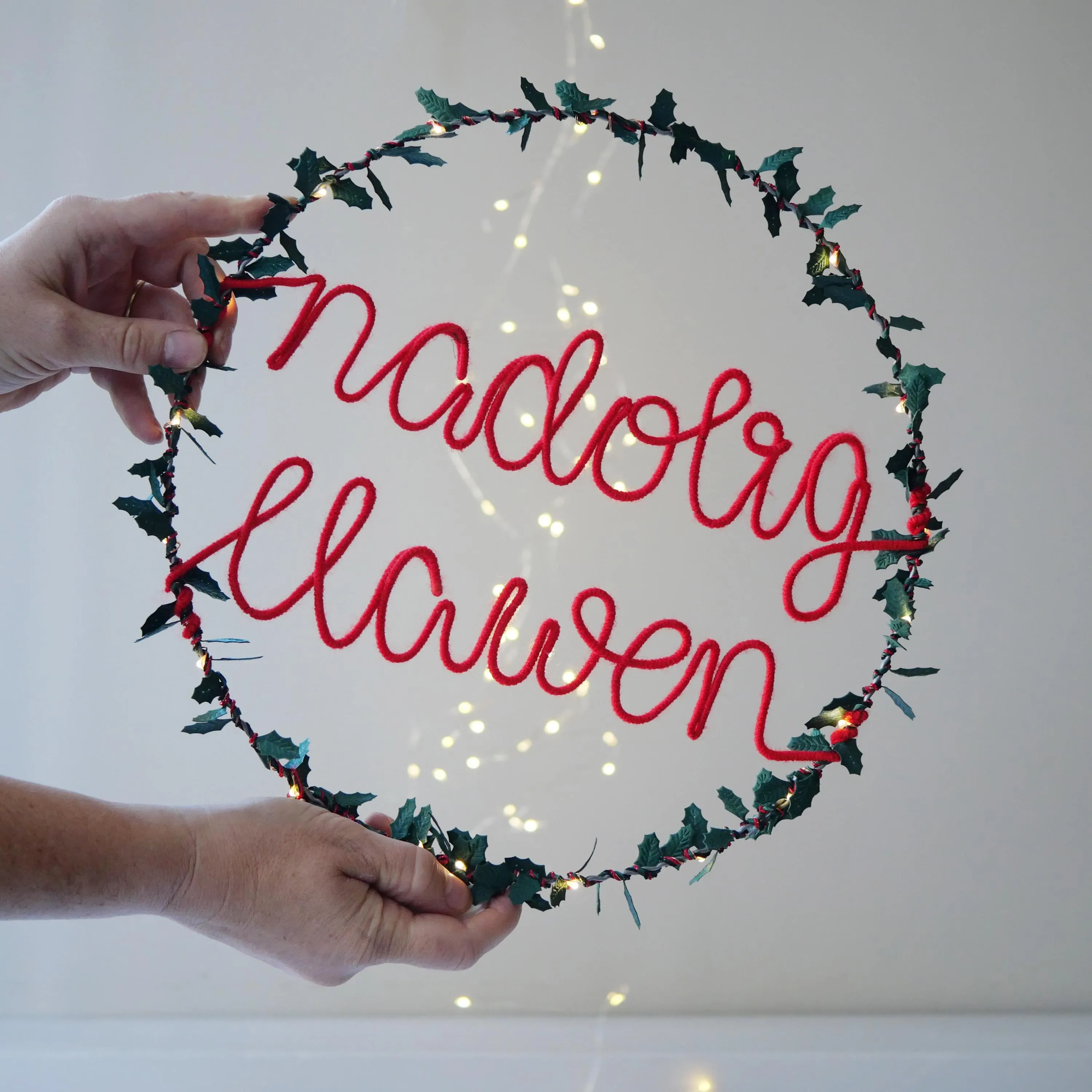 Nadolig Llawen Light-Up Wreath: | Welsh Christmas Decor