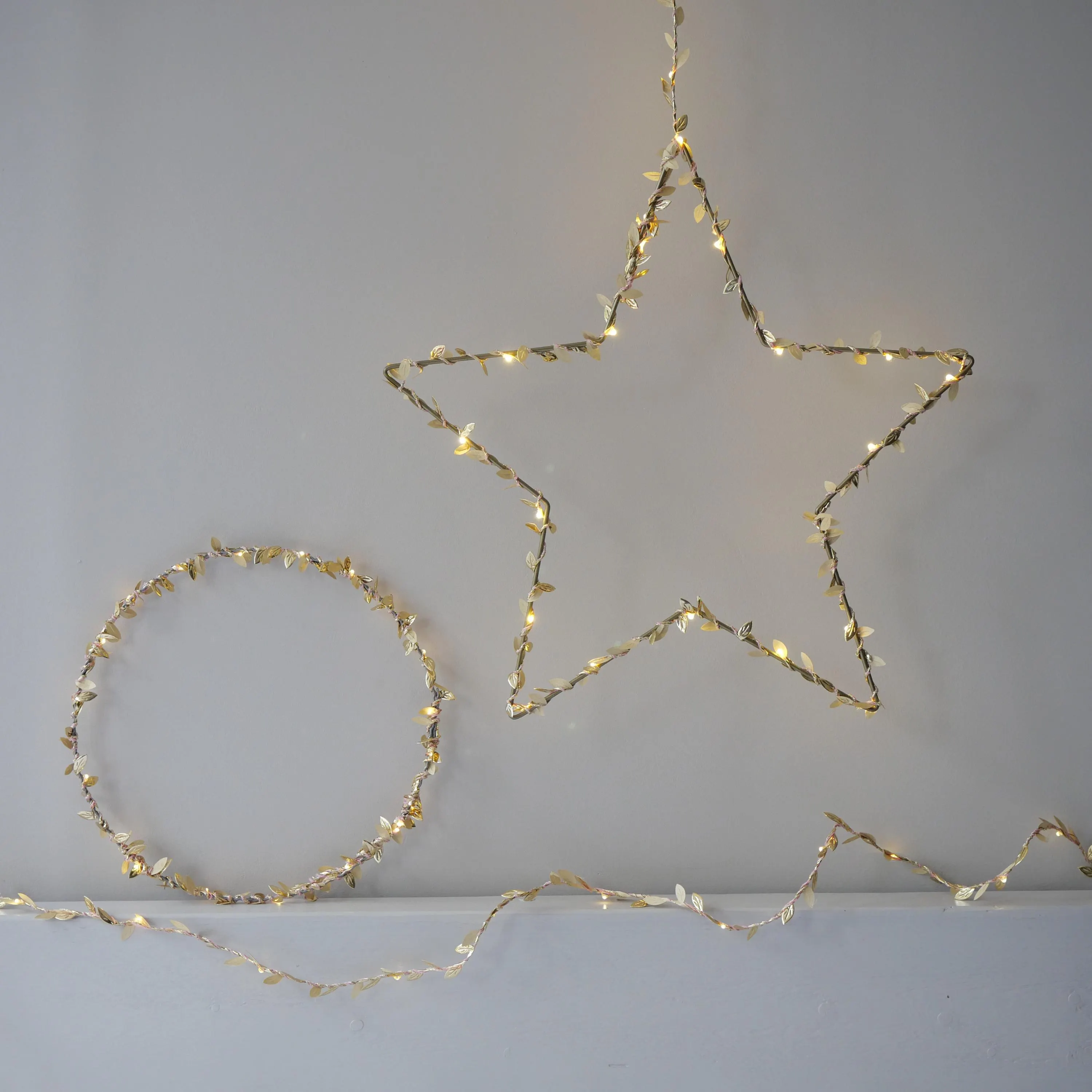 Metallic Leaf Wreath Light | Christmas Wreath - image 2
