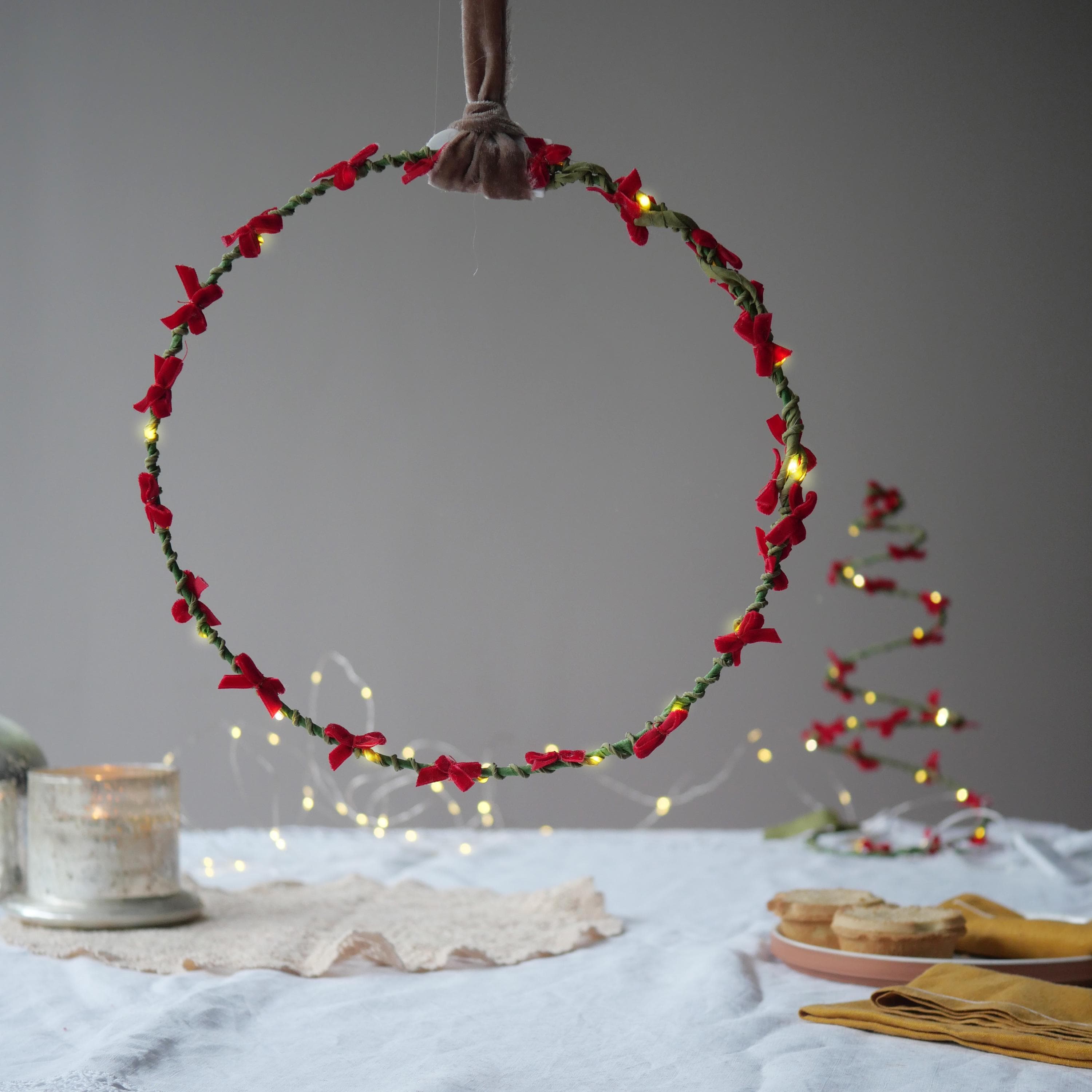 Velvet Bow Light Up Wreath