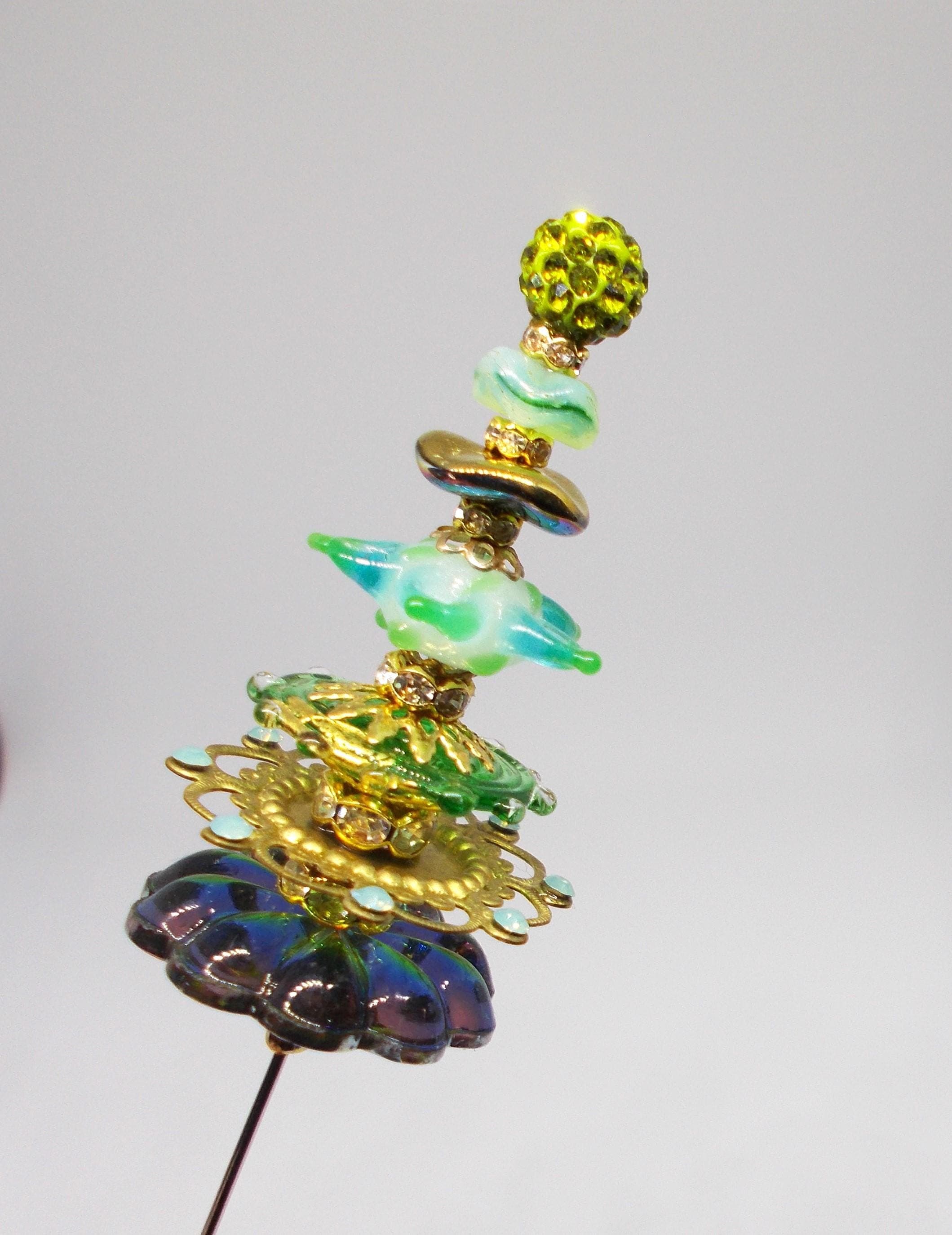 Christmas Tree Hatpin: Handmade Glass & Gold-Colored Steel Pin