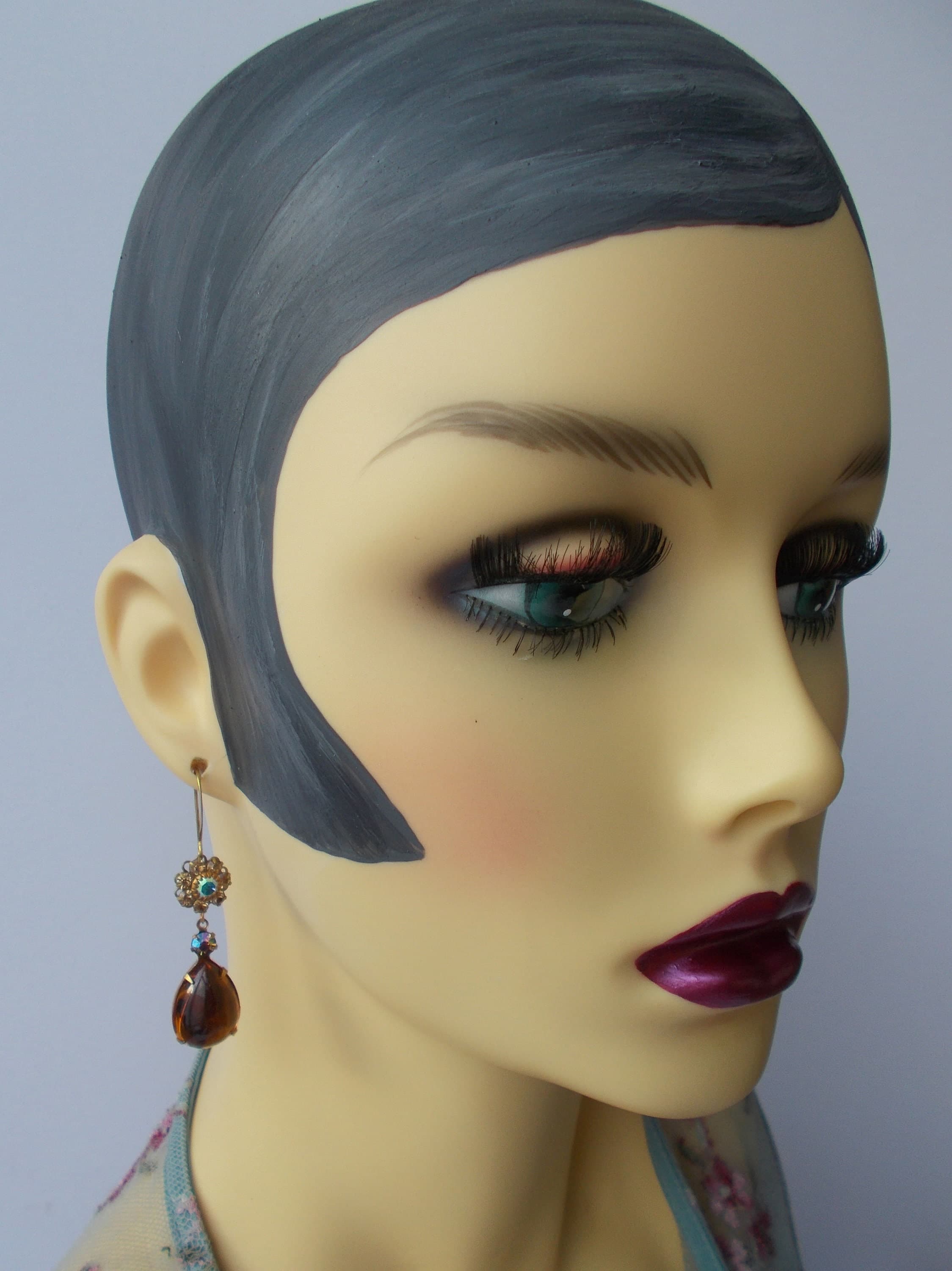 Vintage Faux Tortoise Glass Earrings: Brass Rhinestone Dangle - image 4