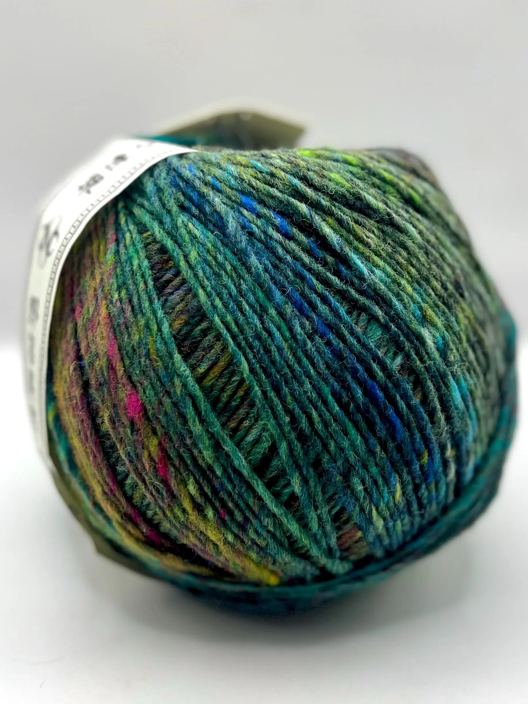 Noro Ito 6 Uruma Wool Yarn - image 3