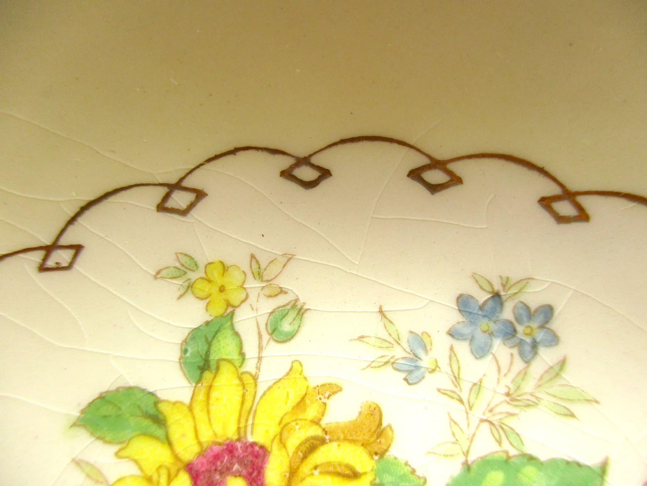 1930s Set of FIVE berry bowls by Paden City Pottery - Gold Trimmed Antique Berry / Sauce Bowls , with Floral Bouquet Center. PCP pattern A42 - image 4