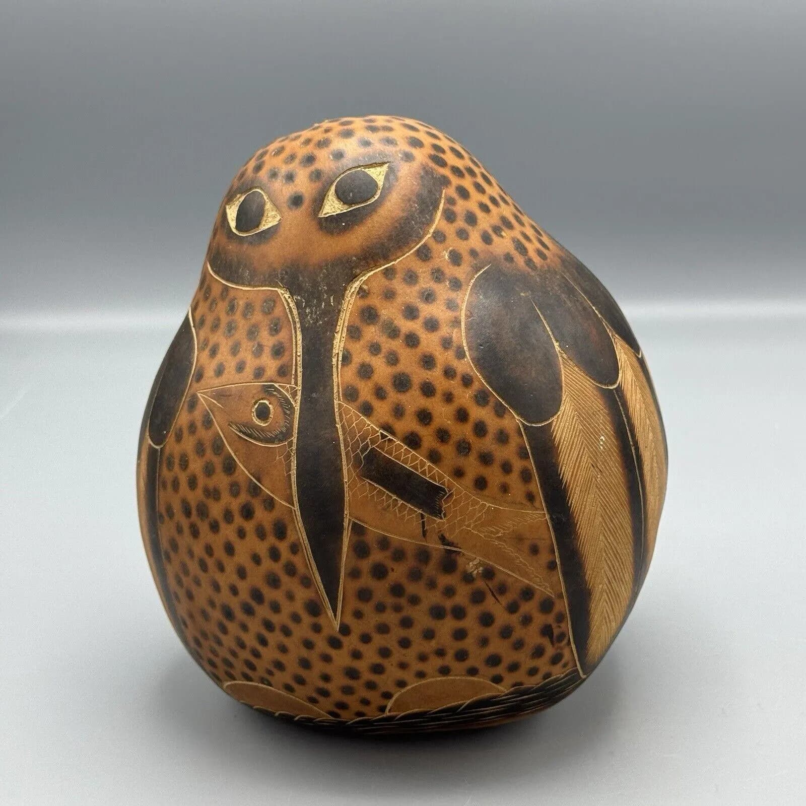 Hand Painted Carved South American Peru Kingfisher Gourd Calabash 7" Figurine - image 5