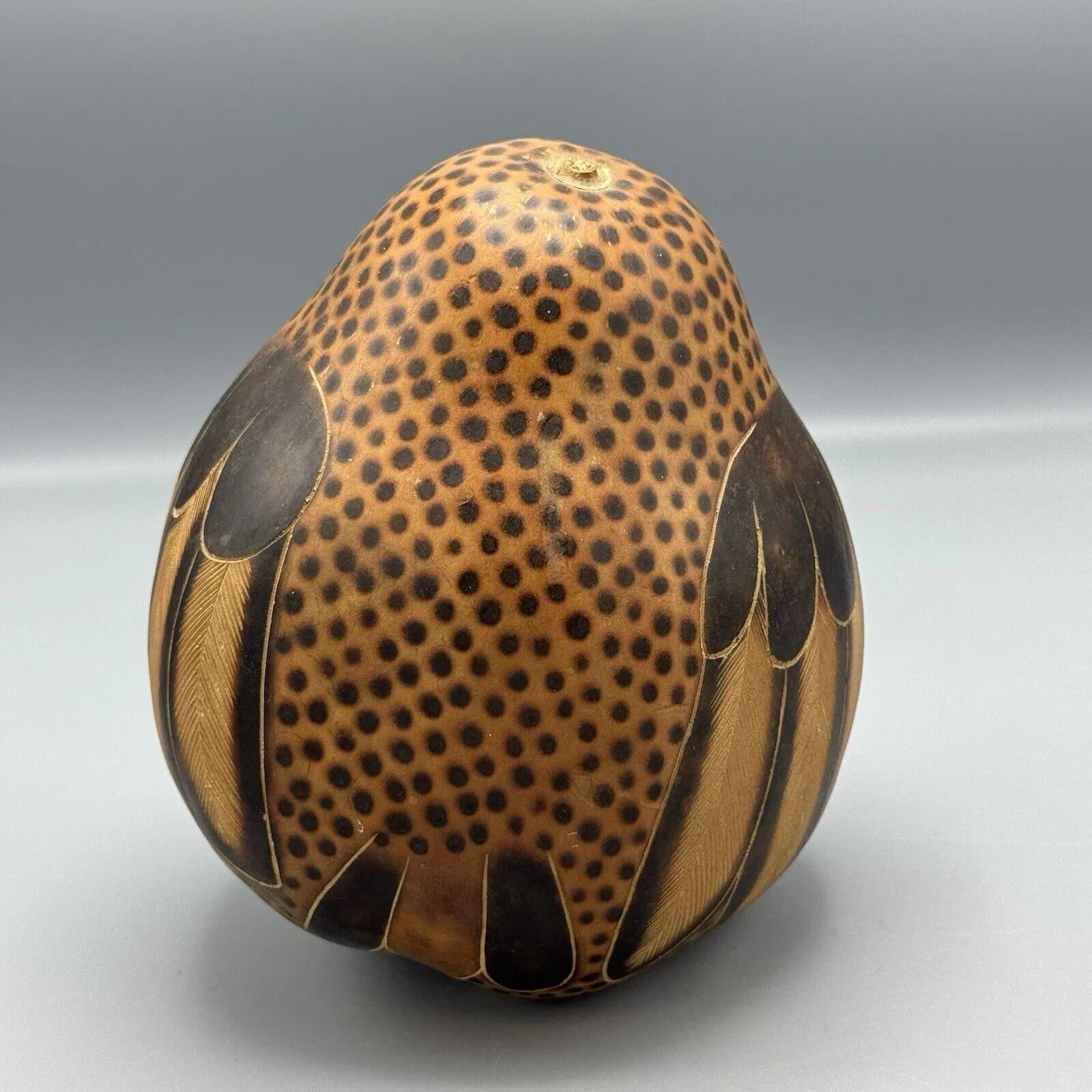 Hand Painted Carved South American Peru Kingfisher Gourd Calabash 7" Figurine - image 4