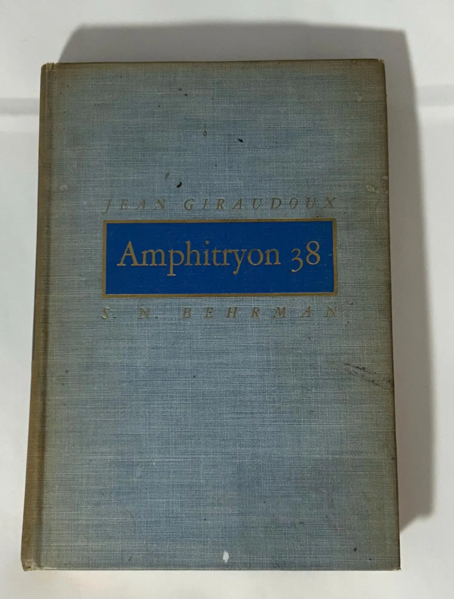 Amphitryon 38