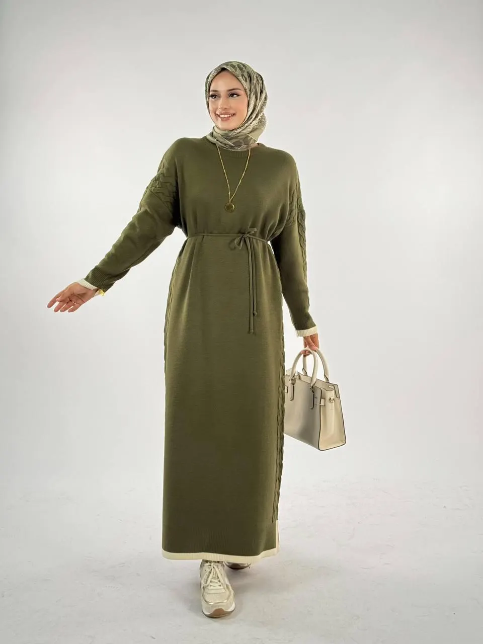 Chic Knit Maxi Relaxed Long Winter dress with Belt