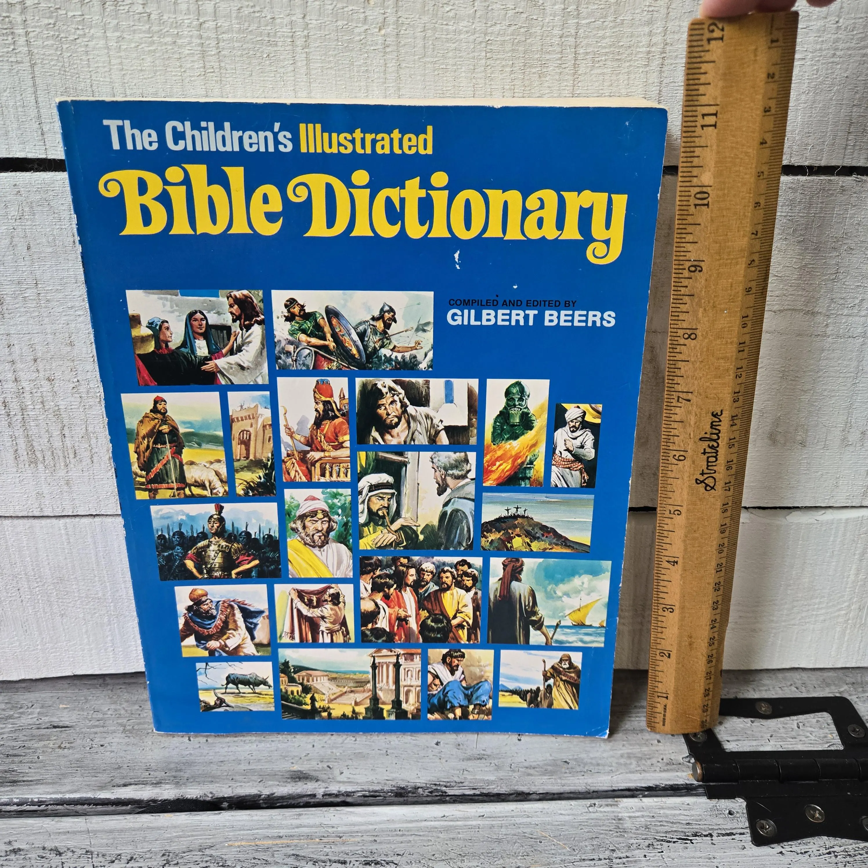 Children's Illustrated Bible Dictionary by Gilbert Beers, vintage bible dictionary, vintage children bible book, 1970s kids bible dictionary