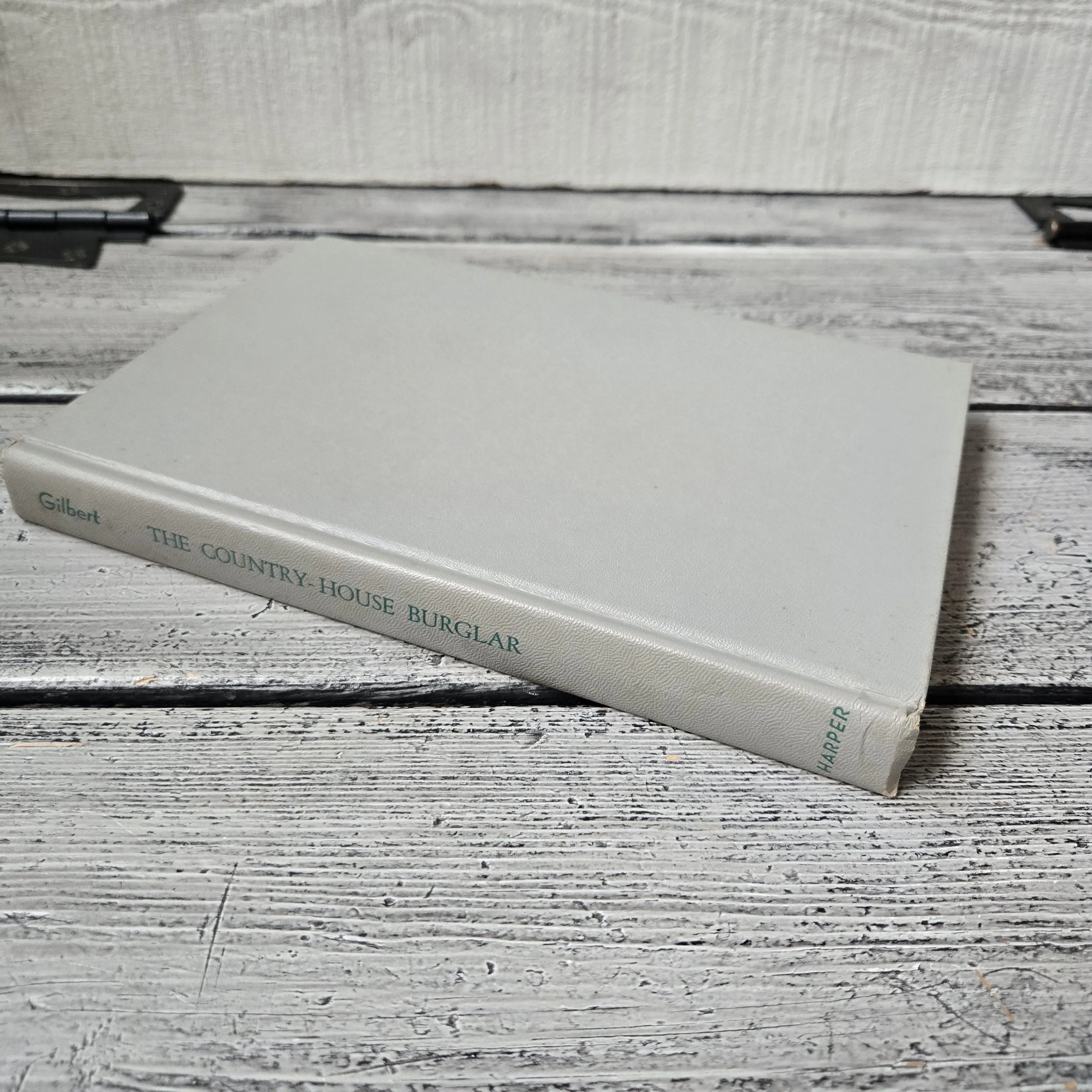 The Country House Burglar by Michael Gilbert 1955, vintage grey book, gray book vintage, Michael Gilbert book, vintage Country House Burglar